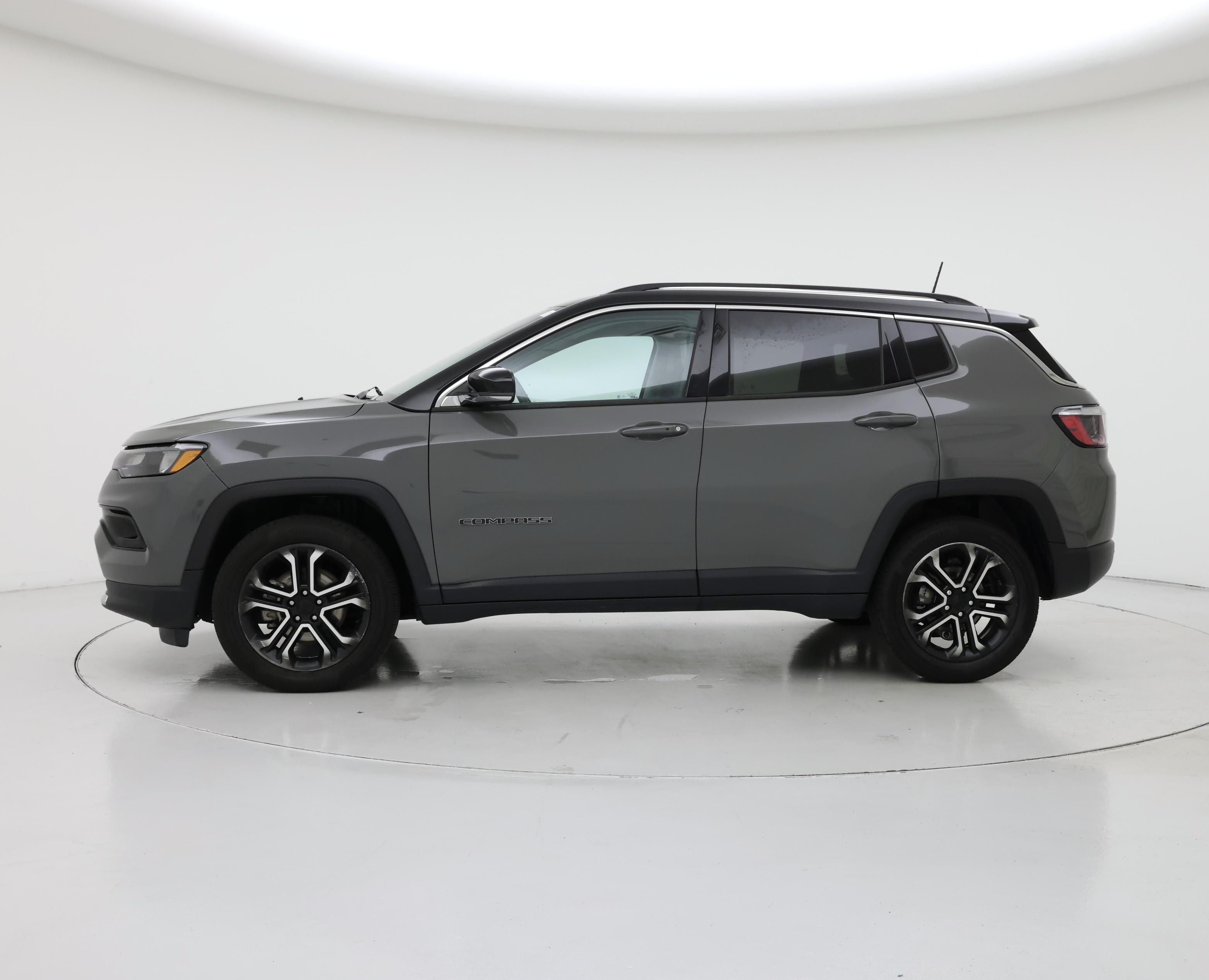 Thumbnail: 2022 Jeep Compass - 3