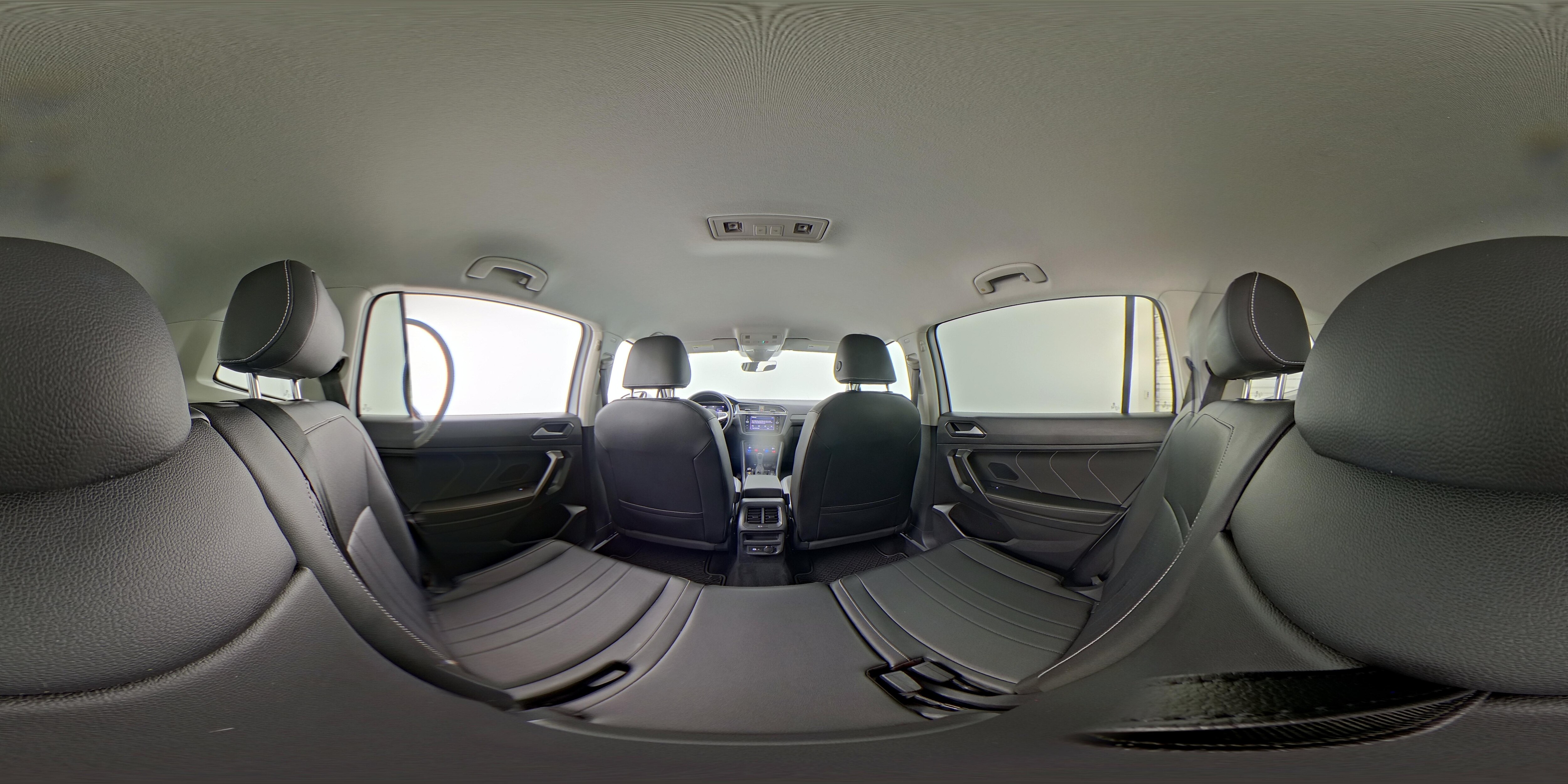 2022 Volkswagen Tiguan SE - Photo 25