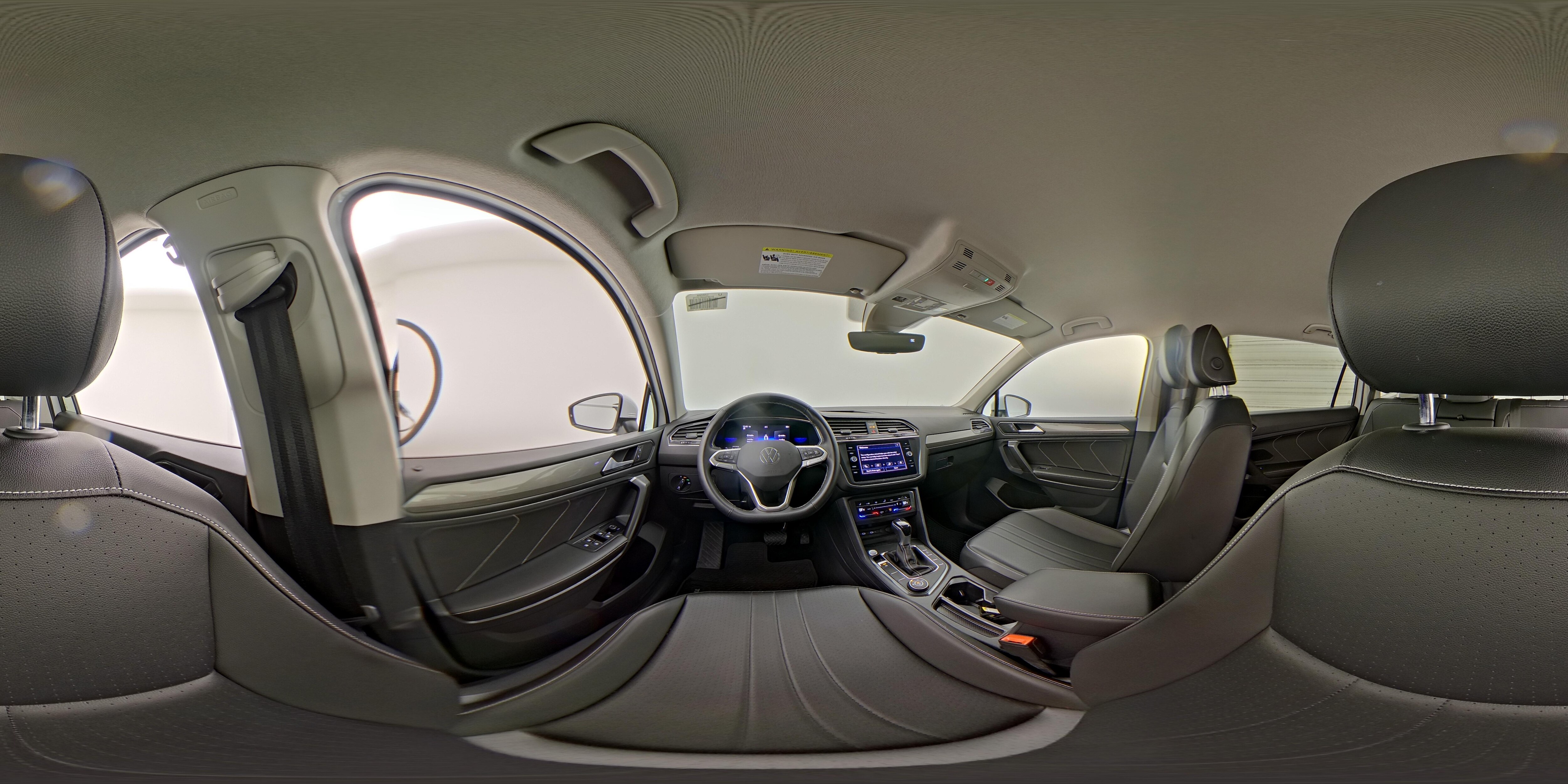 2022 Volkswagen Tiguan SE - Photo 26