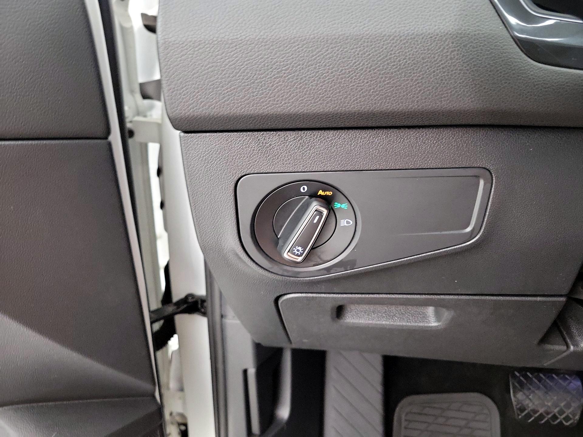 Thumbnail: 2022 Volkswagen Tiguan - 13