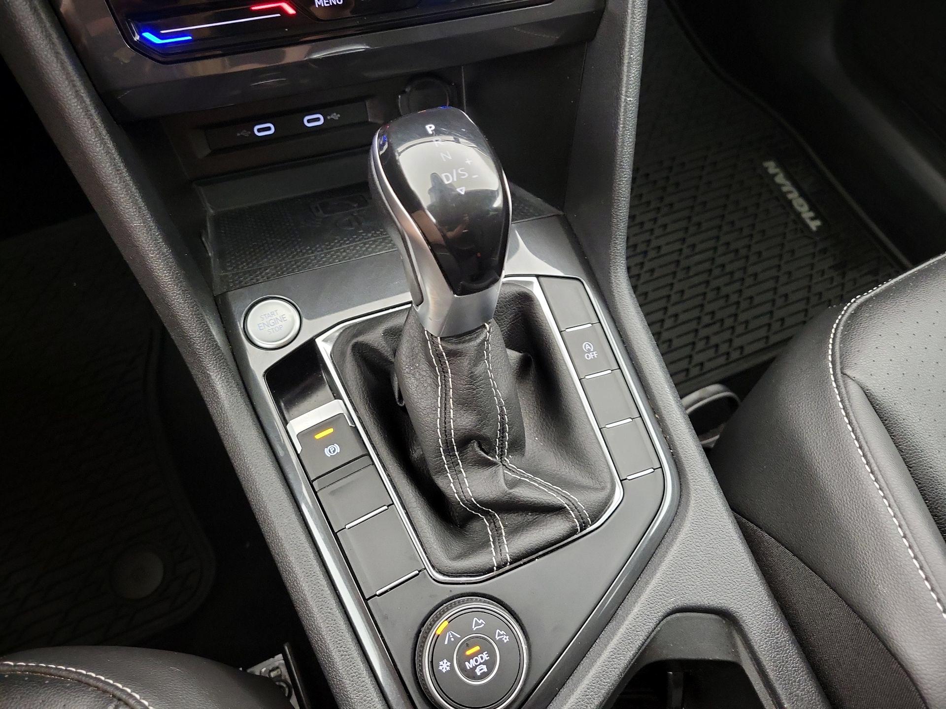 Thumbnail: 2022 Volkswagen Tiguan - 17