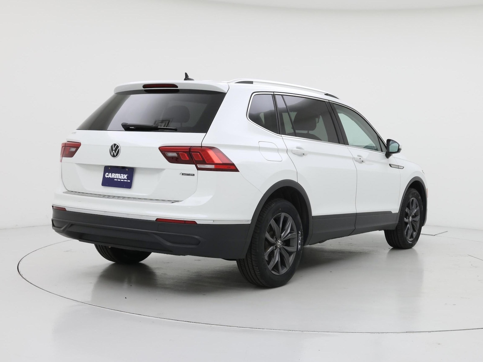 2022 Volkswagen Tiguan SE - Photo 9
