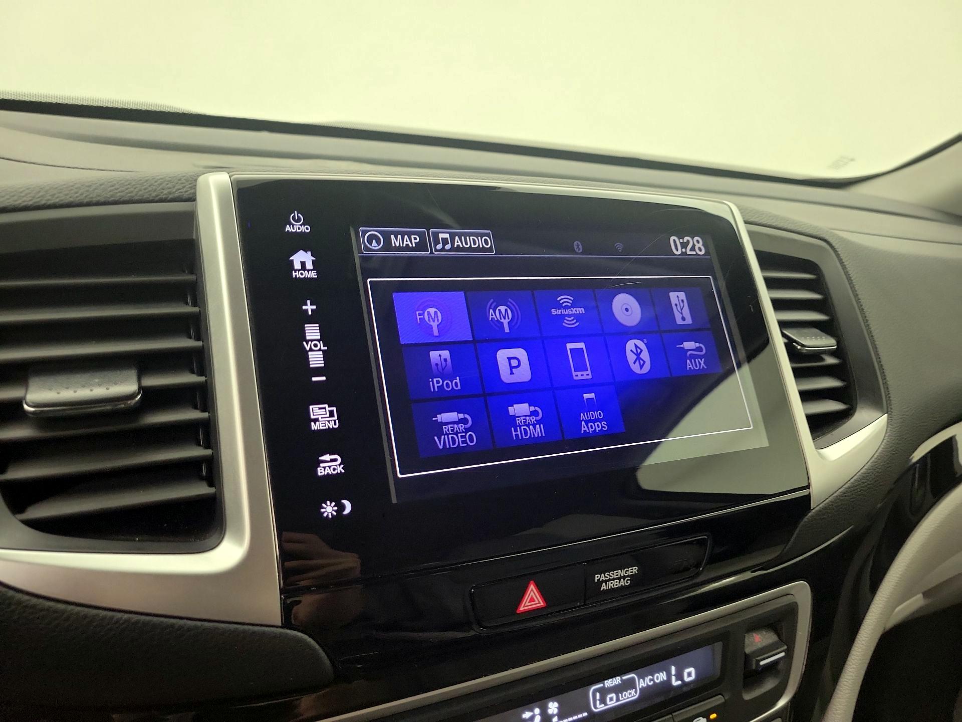 Thumbnail: 2018 Honda Pilot - 14