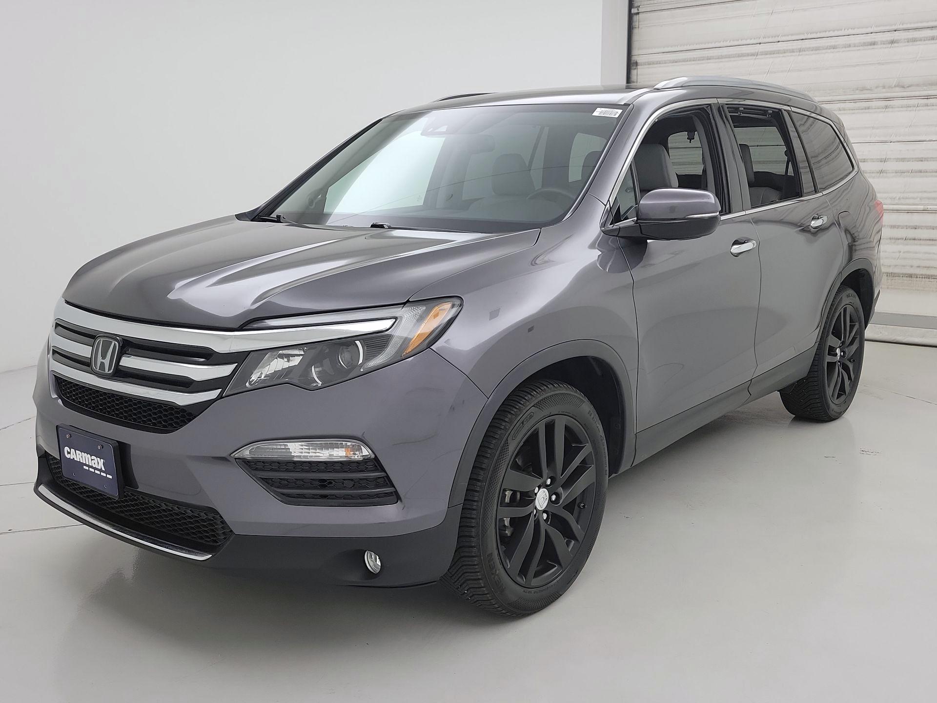 Thumbnail: 2018 Honda Pilot - 3