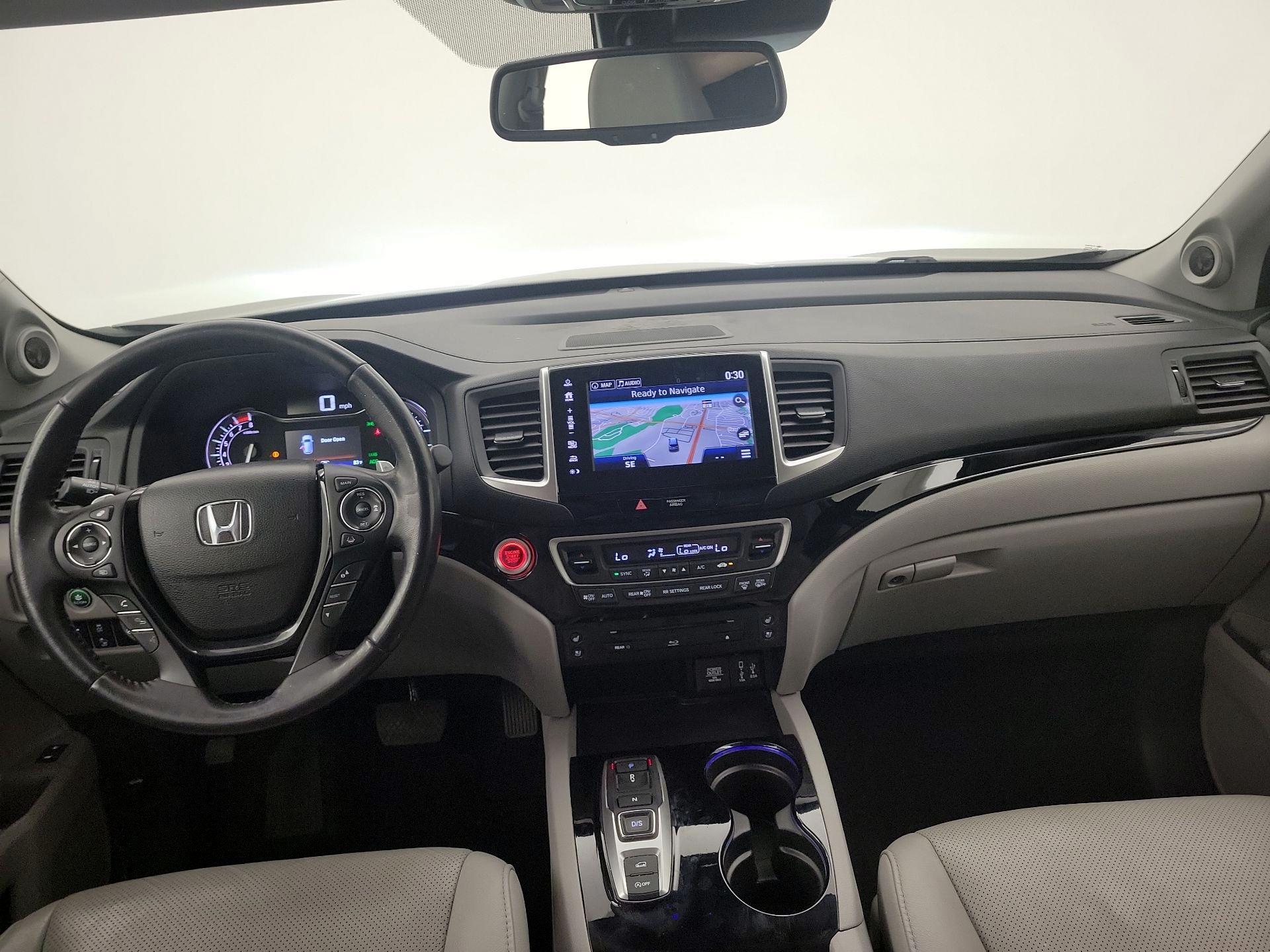 Thumbnail: 2018 Honda Pilot - 8