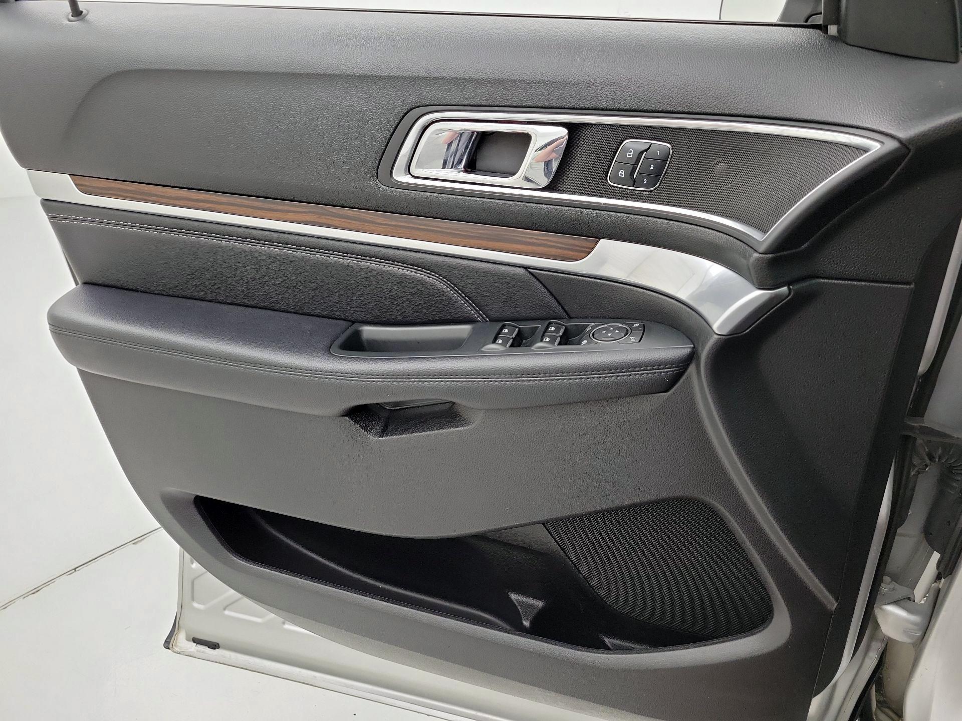 Thumbnail: 2018 Ford Explorer - 12