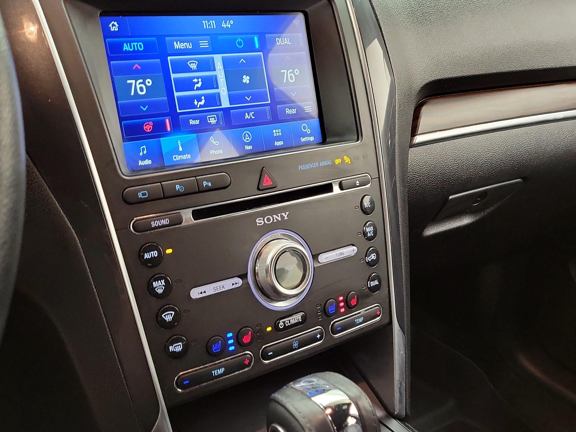 Thumbnail: 2018 Ford Explorer - 17