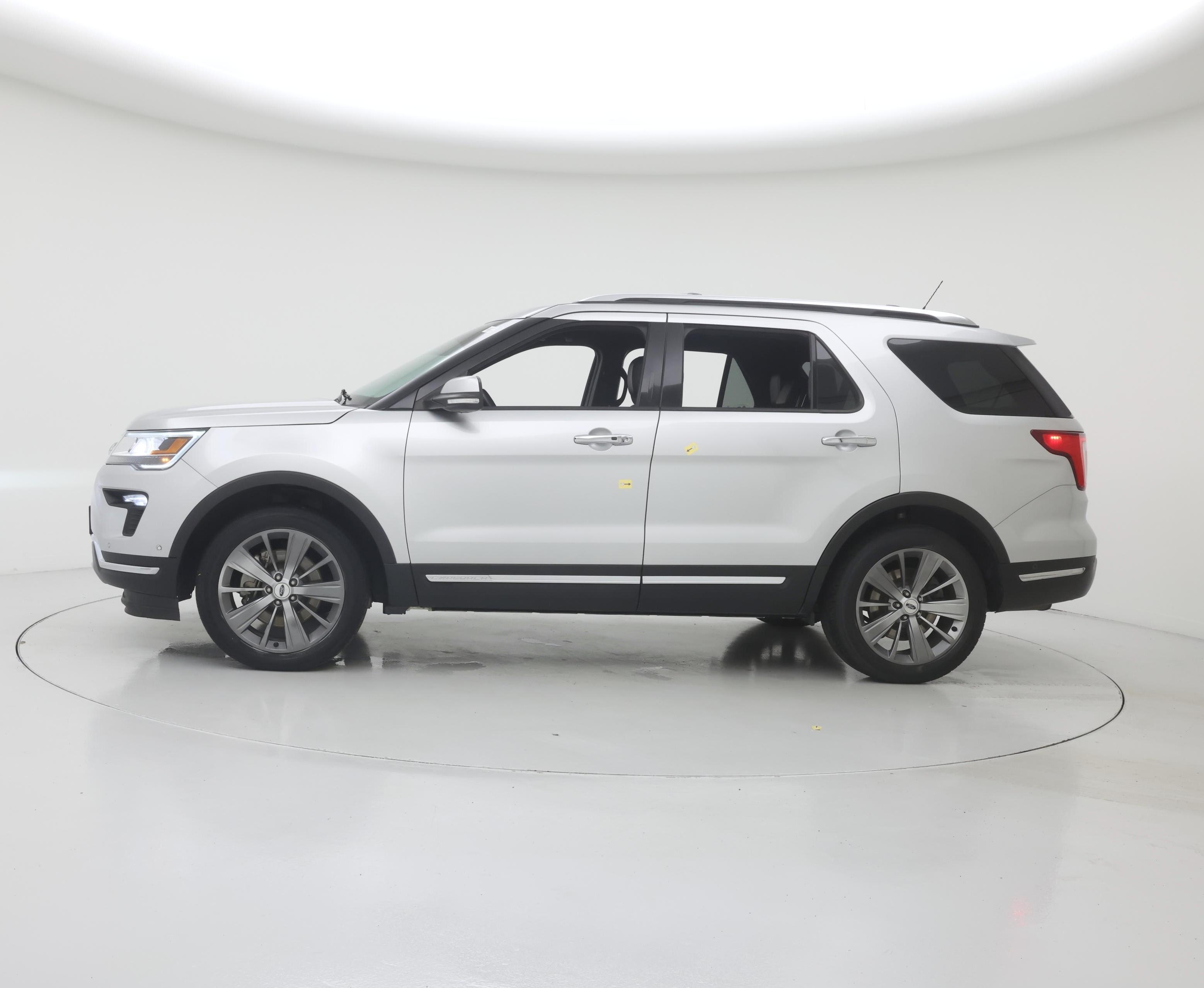 Thumbnail: 2018 Ford Explorer - 3