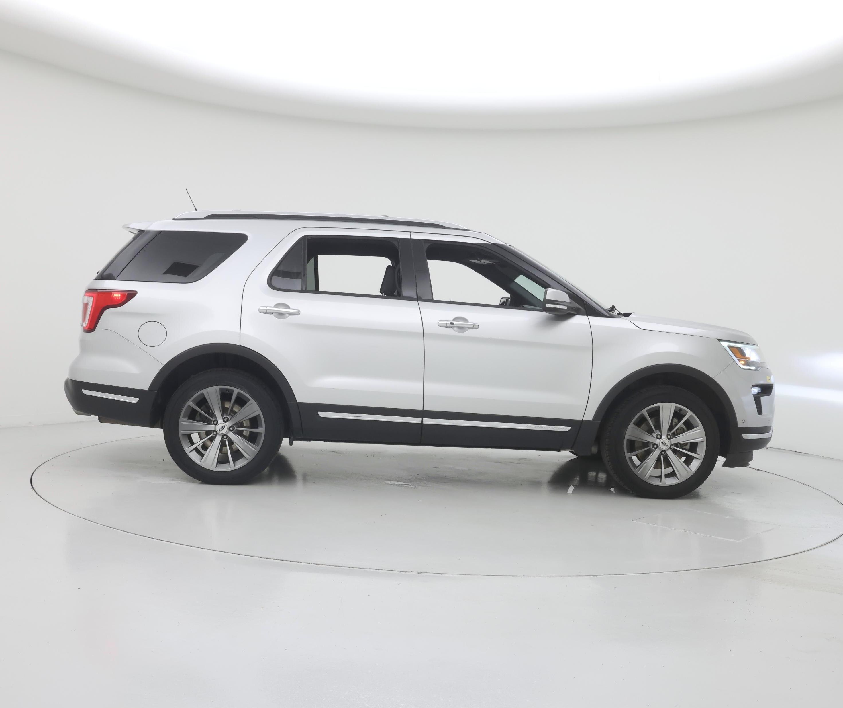 Thumbnail: 2018 Ford Explorer - 7