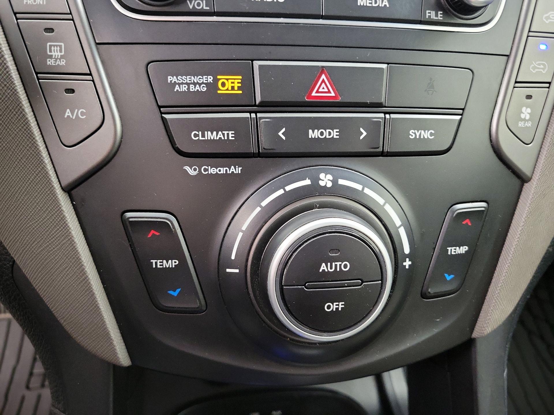 Thumbnail: 2017 Hyundai Santa Fe - 16