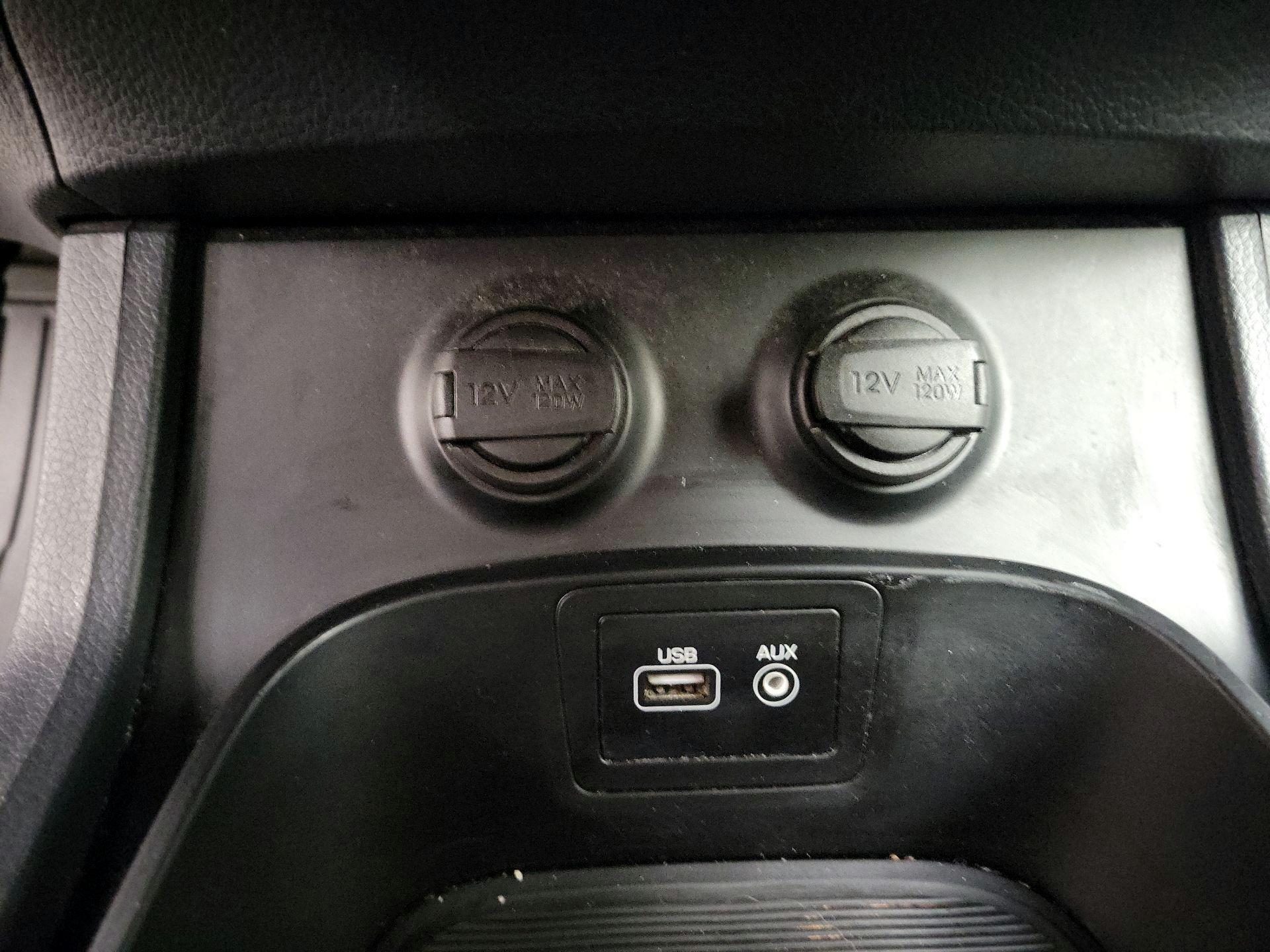 Thumbnail: 2017 Hyundai Santa Fe - 18