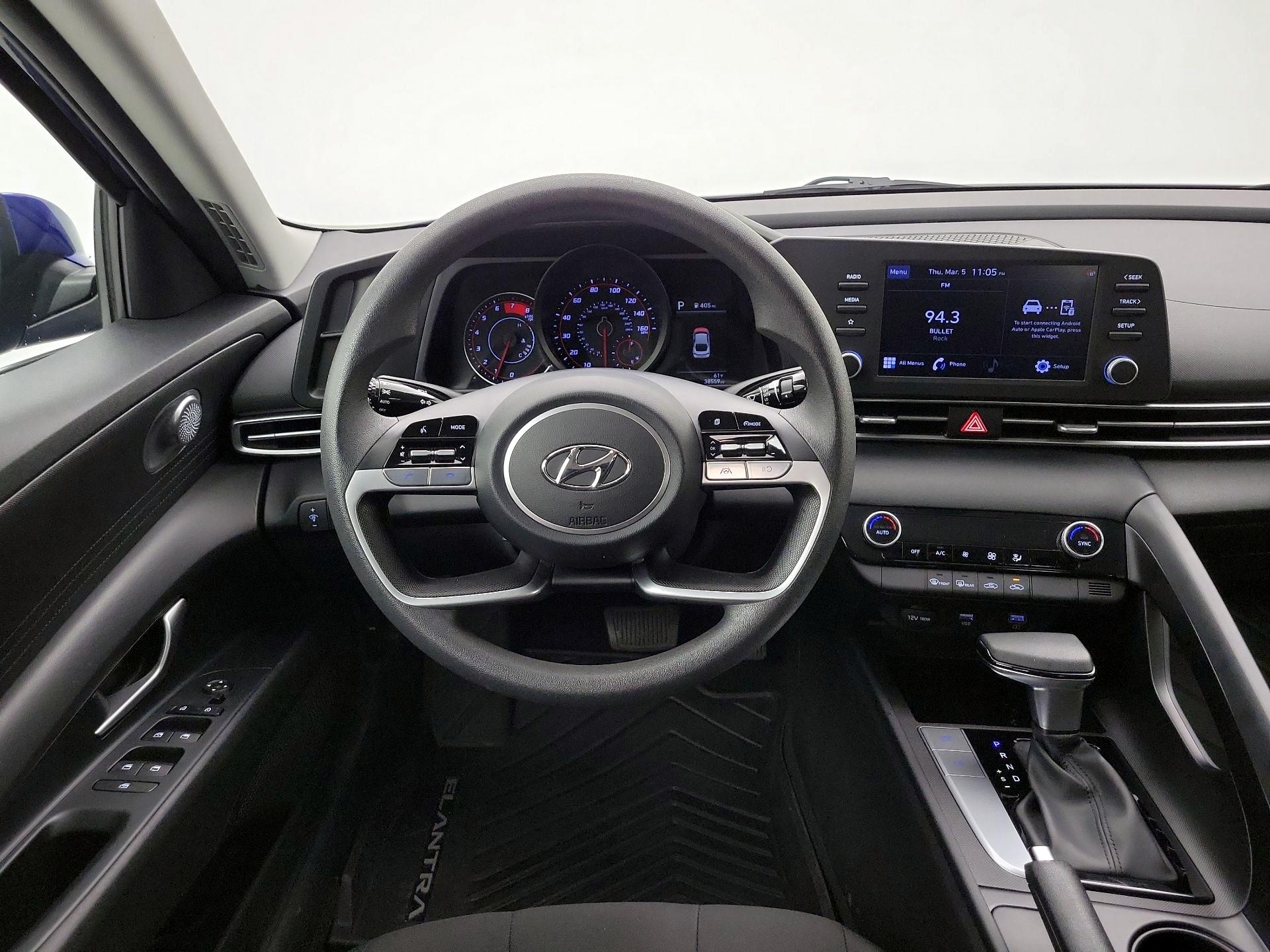 Thumbnail: 2023 Hyundai Elantra - 10