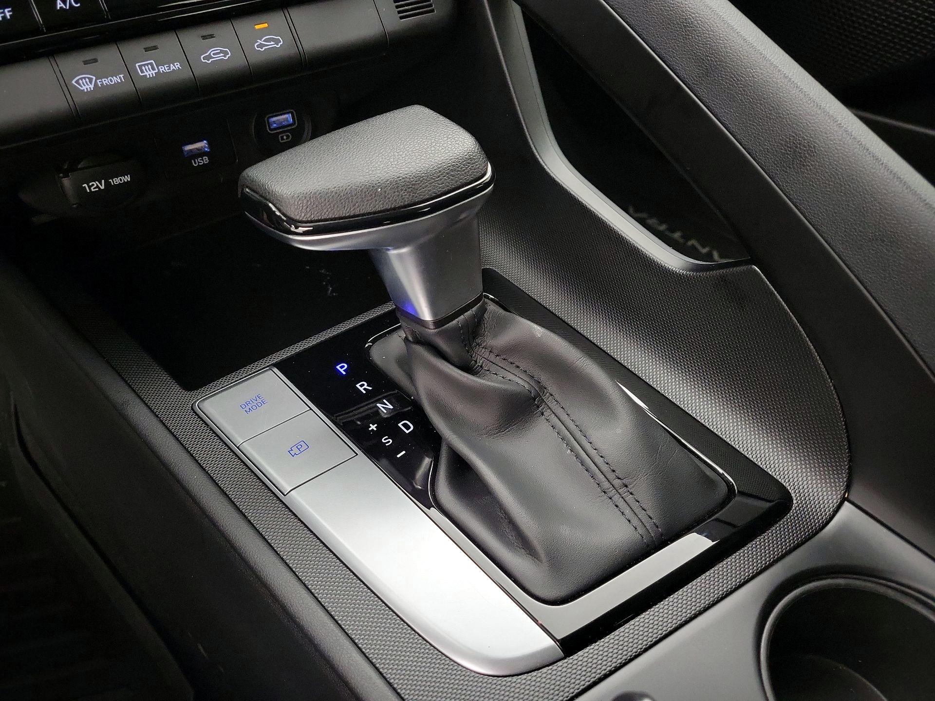 Thumbnail: 2023 Hyundai Elantra - 17