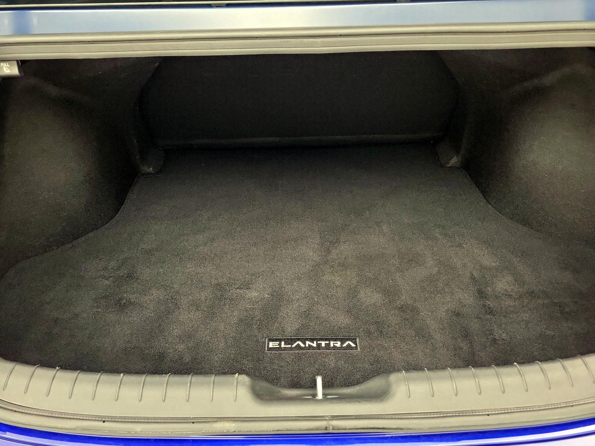 Thumbnail: 2023 Hyundai Elantra - 20