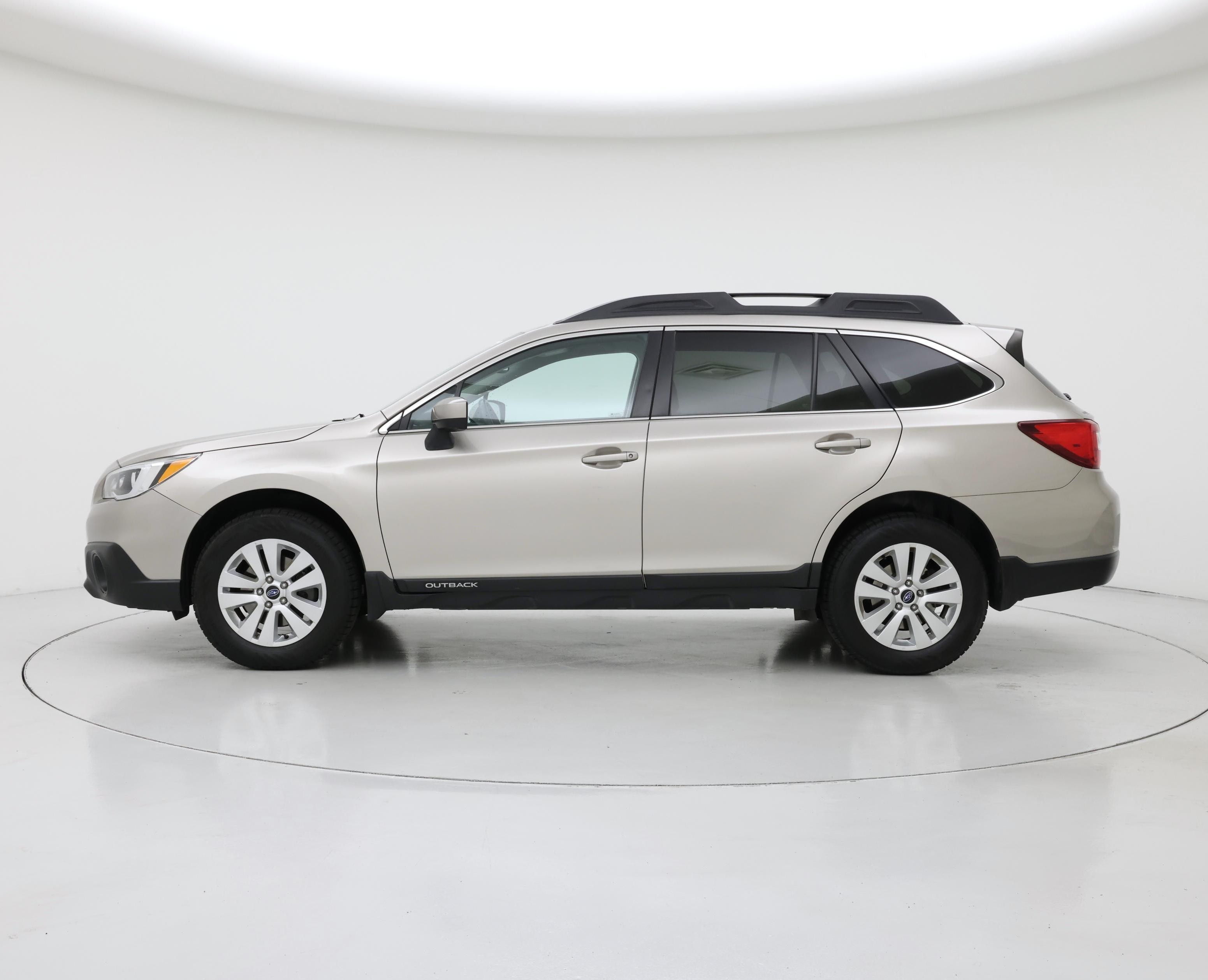 Thumbnail: 2015 Subaru Outback - 3