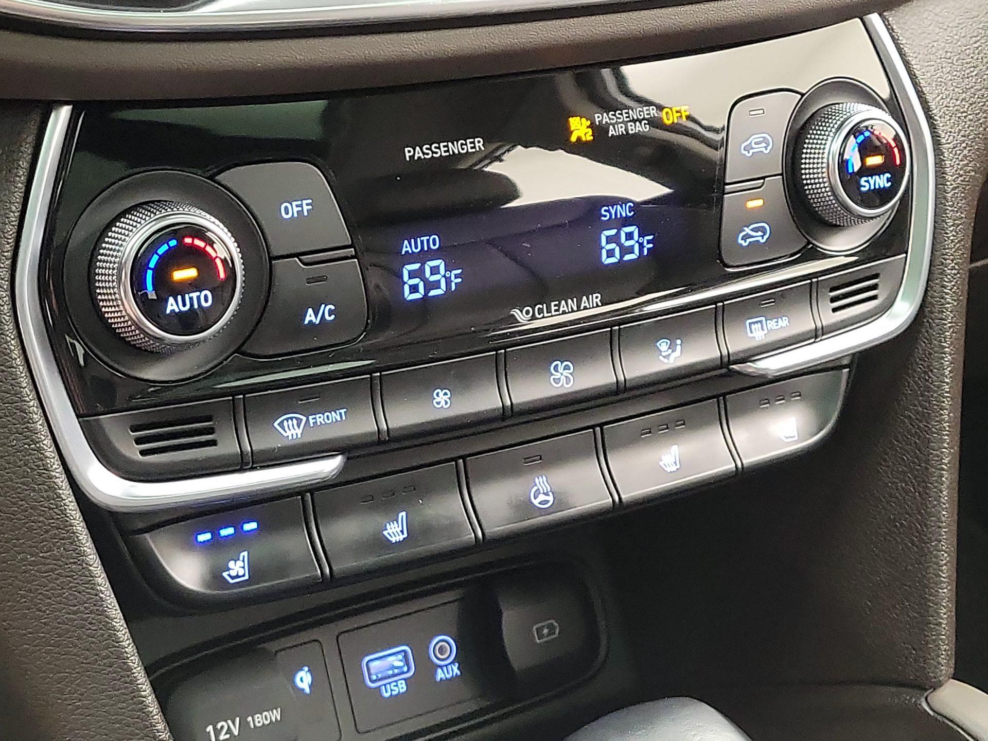 Thumbnail: 2020 Hyundai Santa Fe - 17