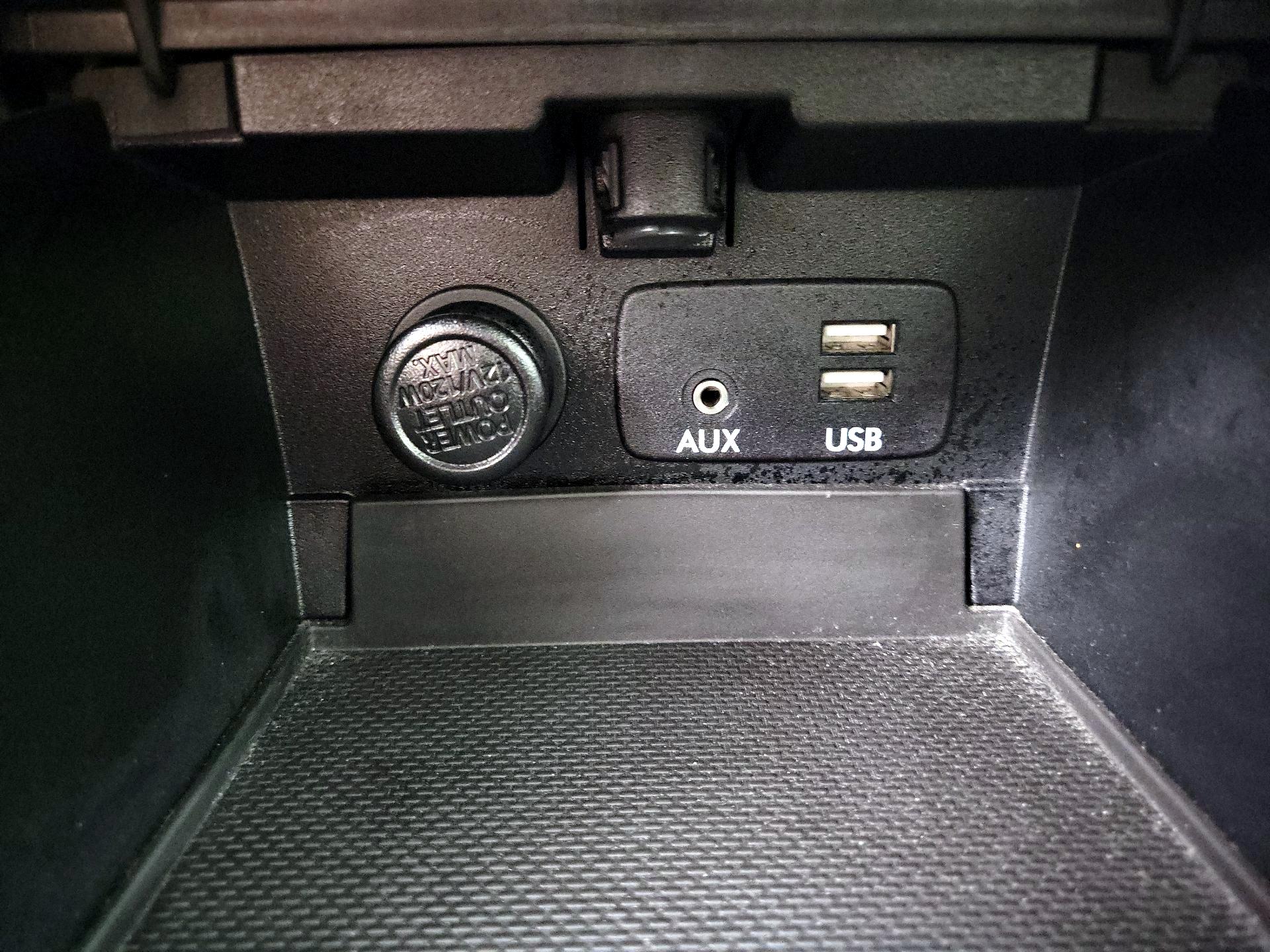 Thumbnail: 2015 Subaru Legacy - 18