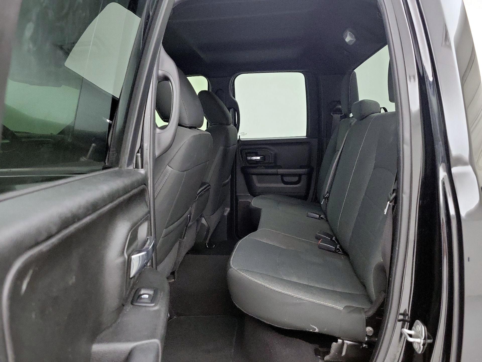 Thumbnail: 2021 RAM 1500 Classic - 19