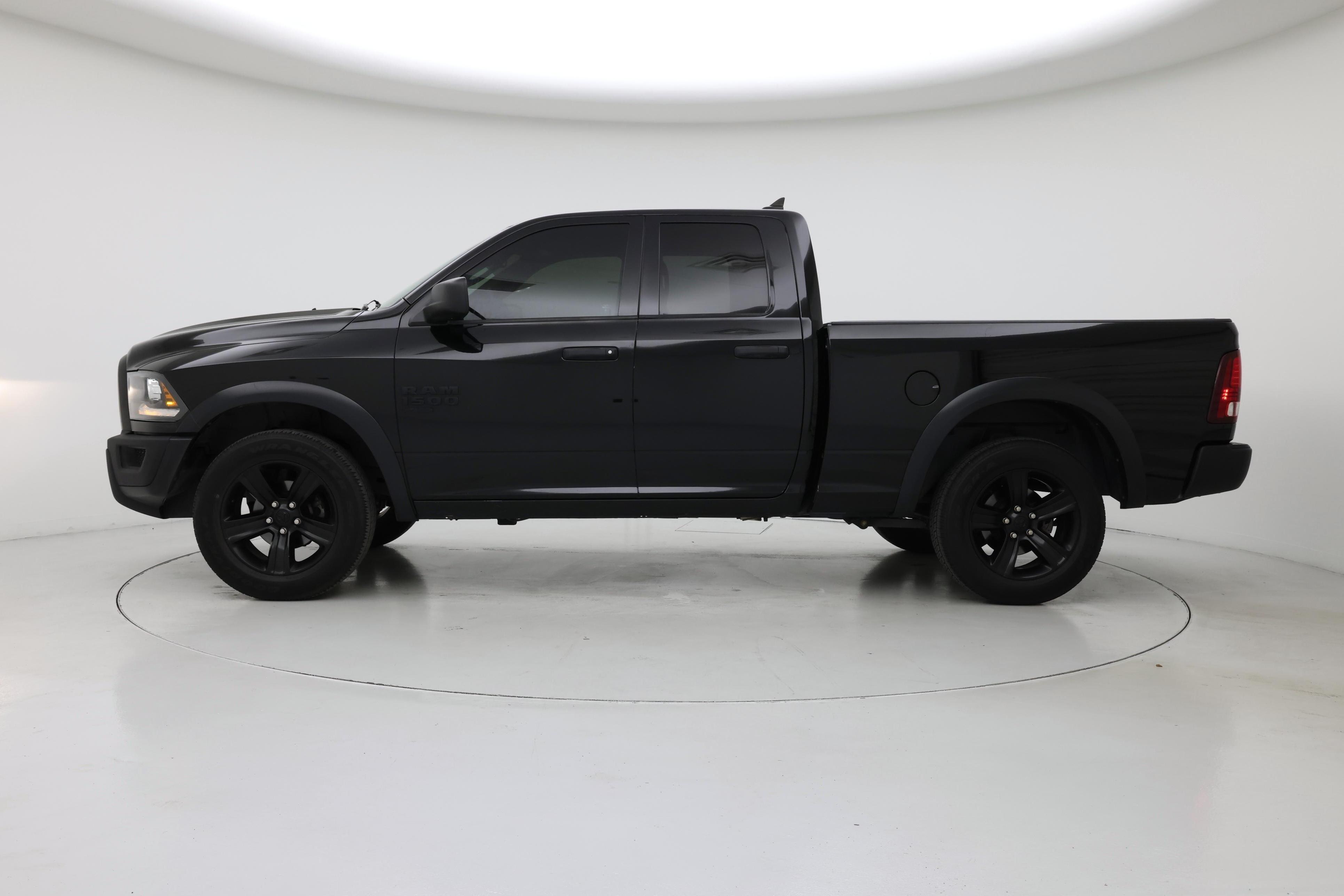 Thumbnail: 2021 RAM 1500 Classic - 3