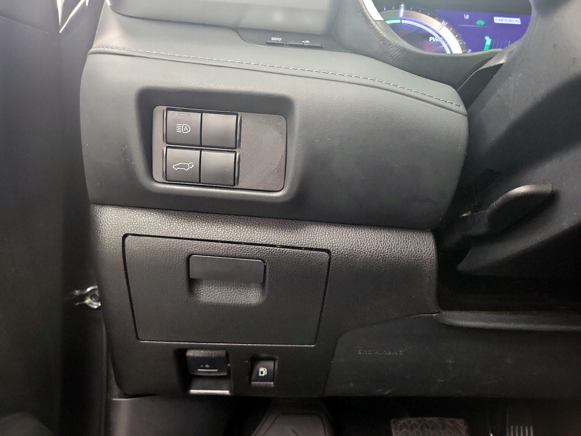 Thumbnail: 2023 Toyota Highlander - 11