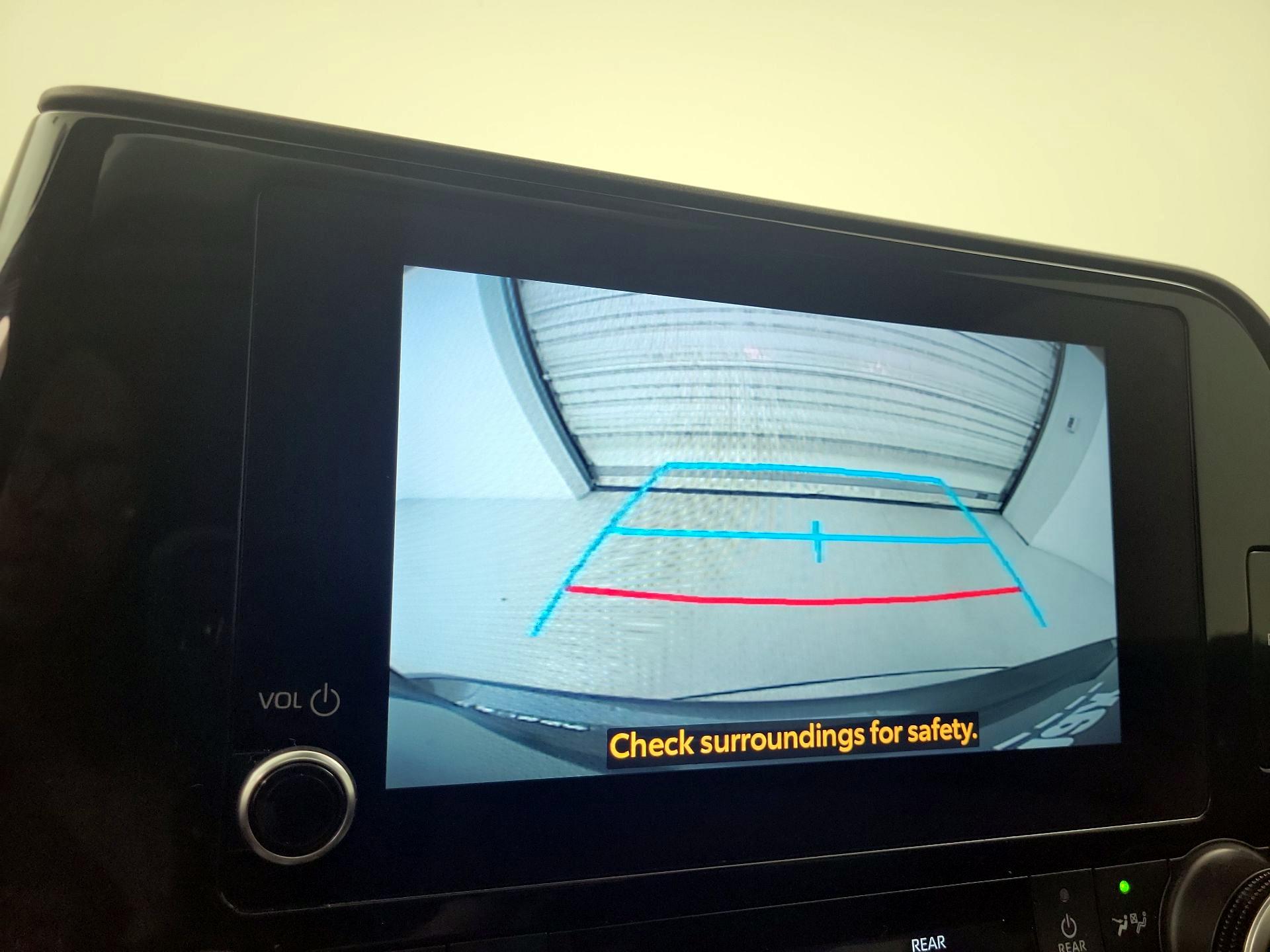 Thumbnail: 2023 Toyota Highlander - 12