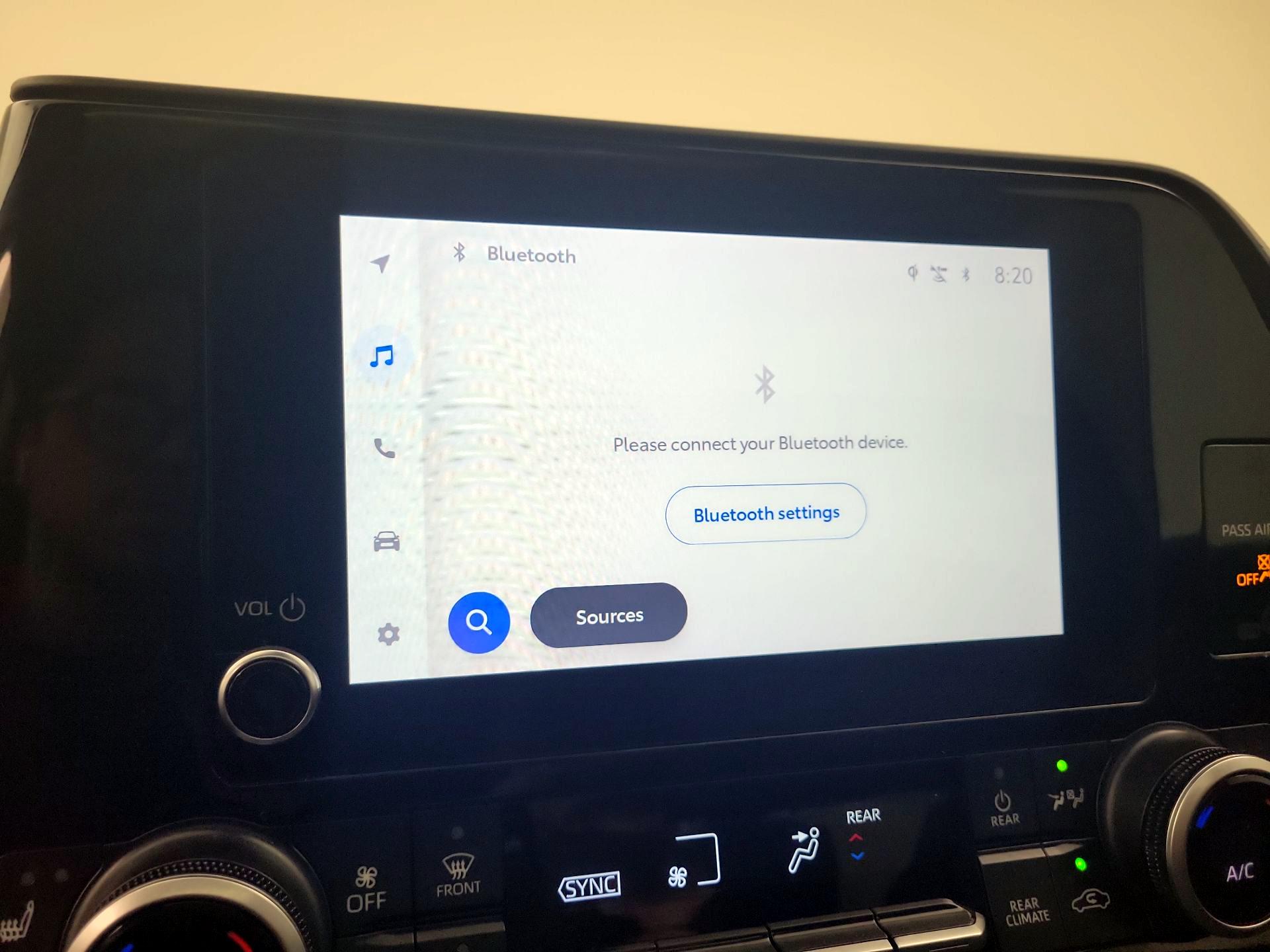 Thumbnail: 2023 Toyota Highlander - 13