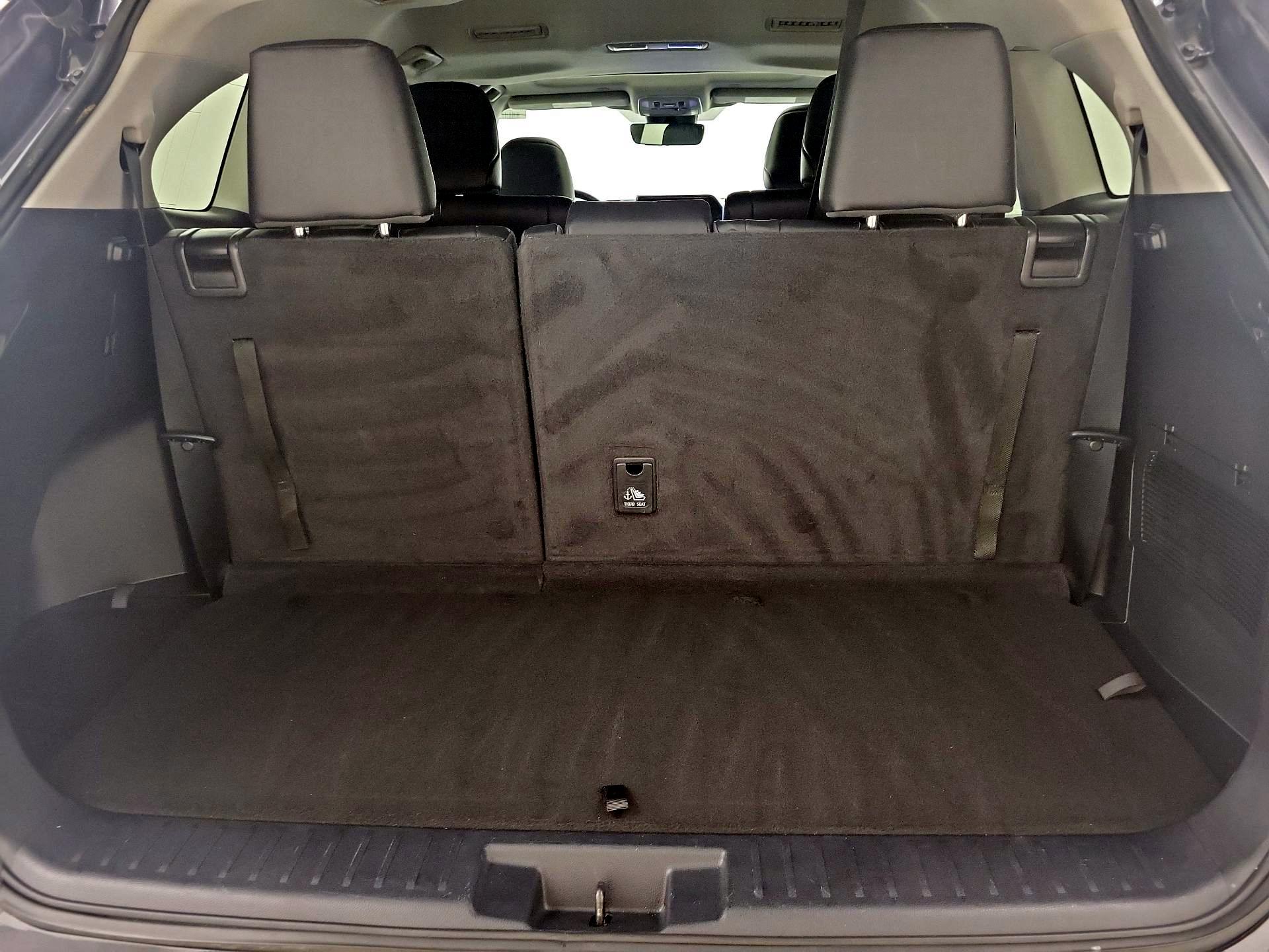 Thumbnail: 2023 Toyota Highlander - 19