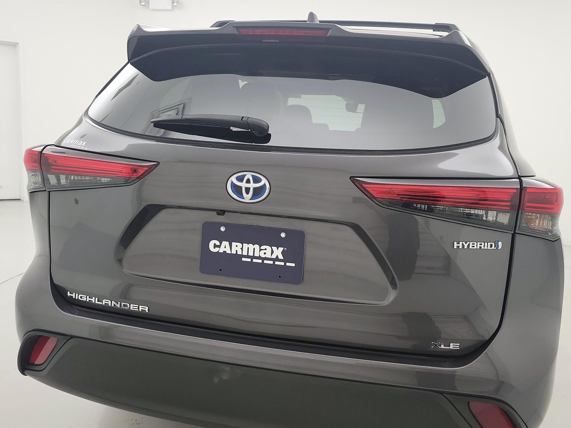 Thumbnail: 2023 Toyota Highlander - 6