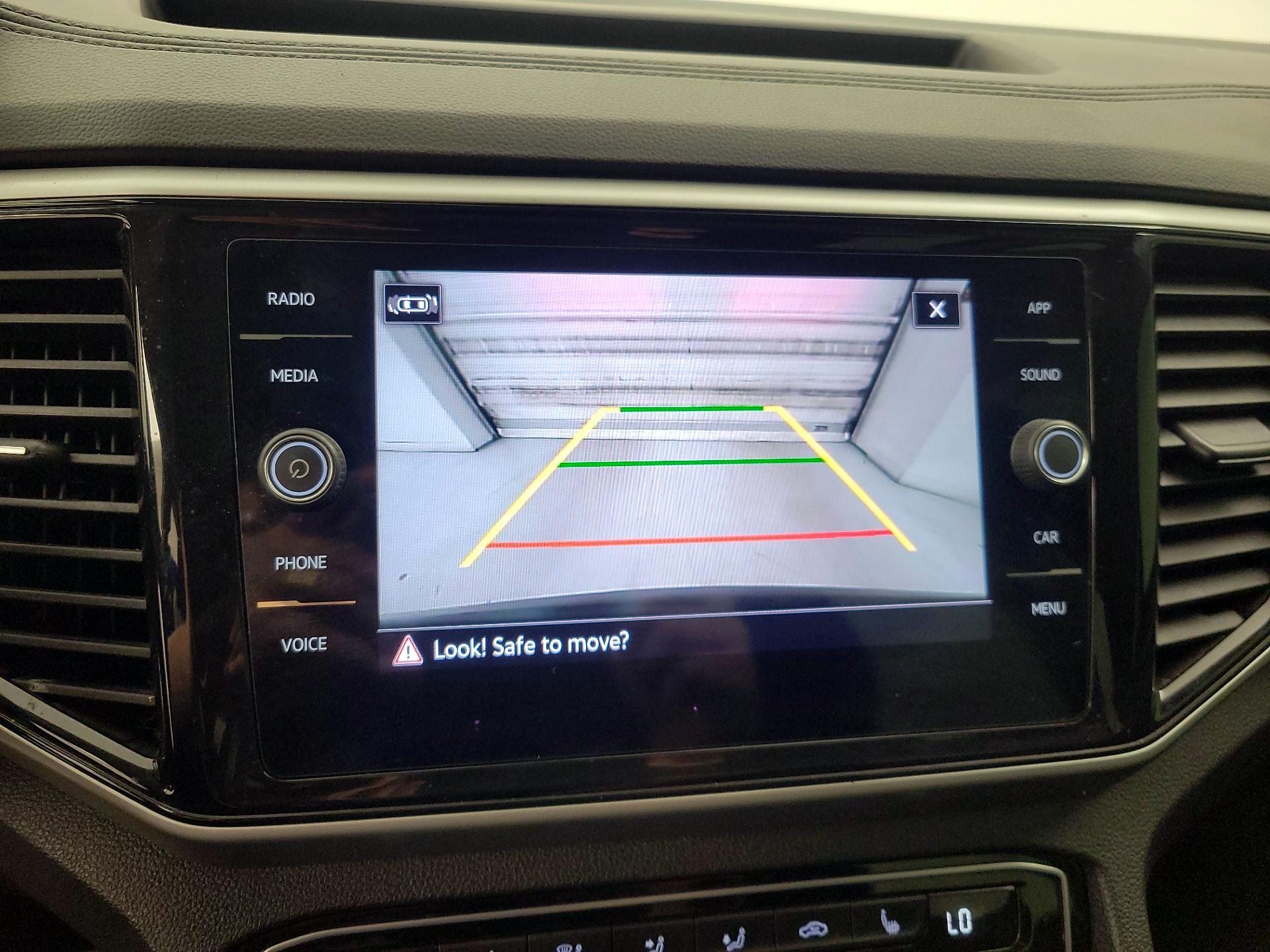 Thumbnail: 2023 Volkswagen Atlas - 14