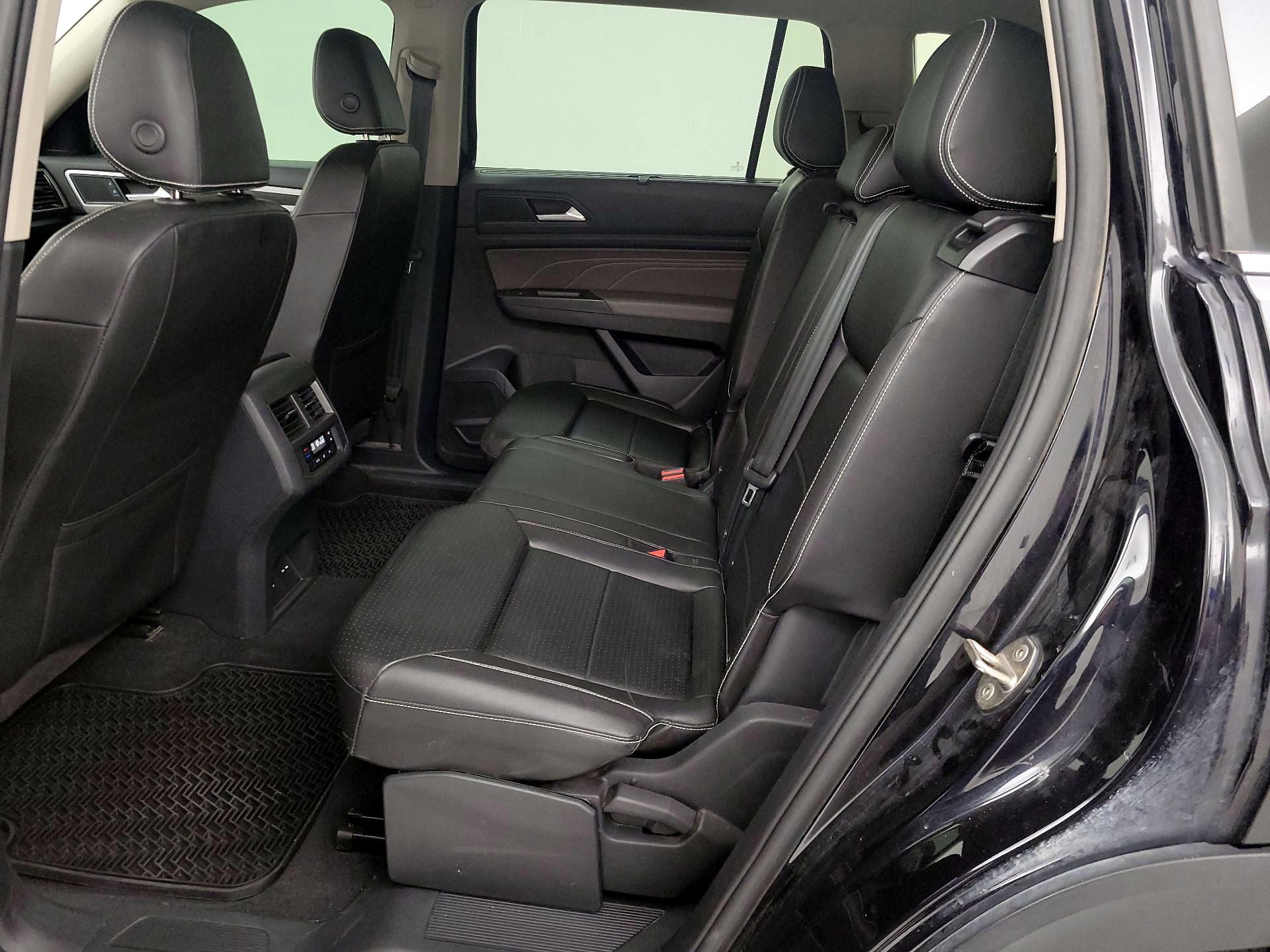 Thumbnail: 2023 Volkswagen Atlas - 19