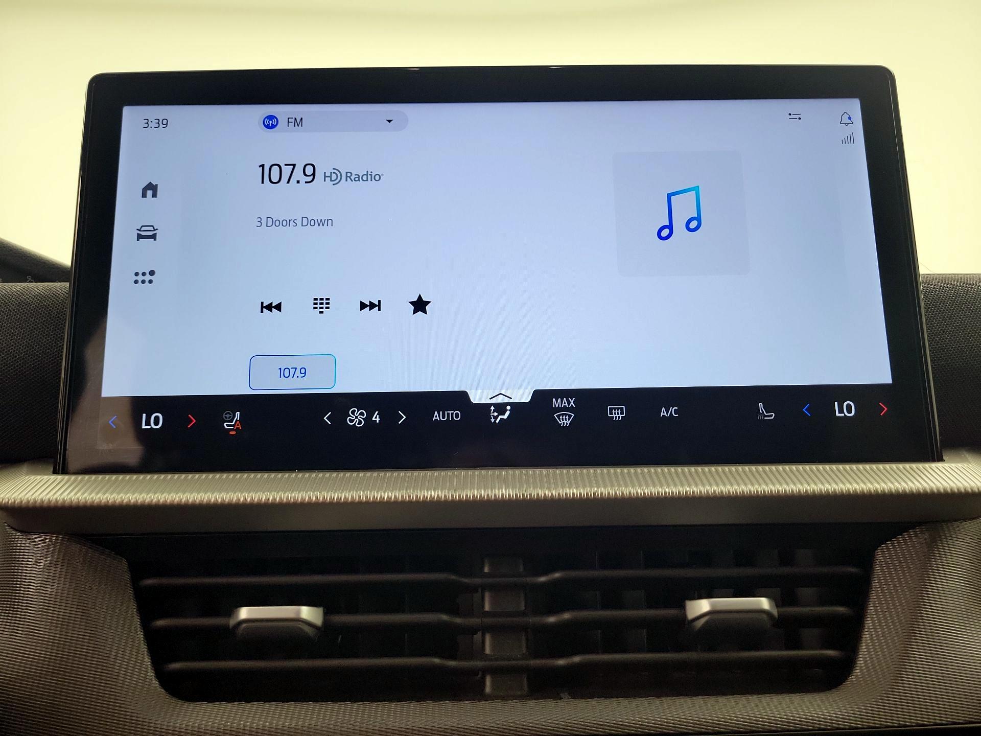 Thumbnail: 2025 Ford Explorer - 15