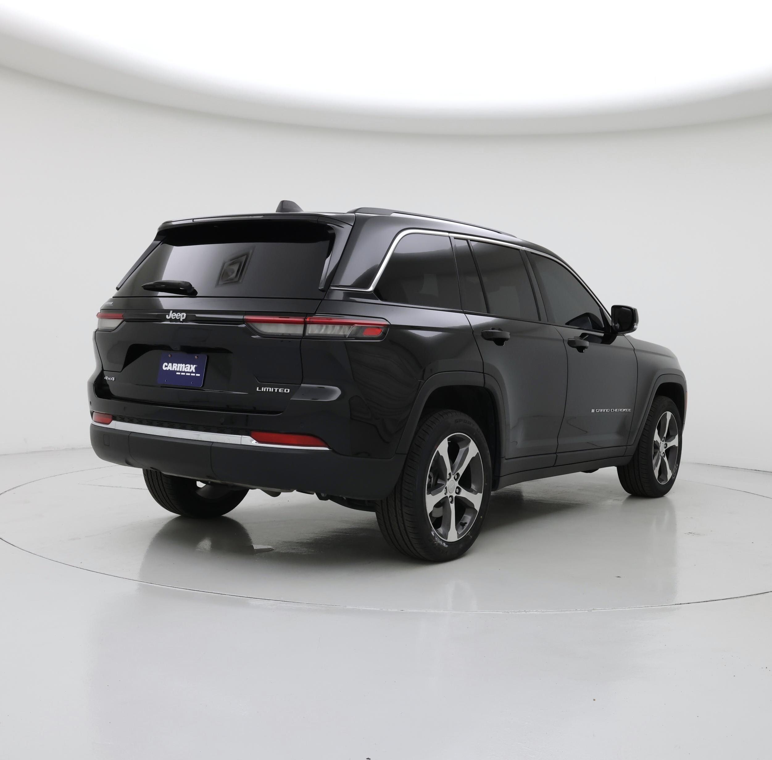 Thumbnail: 2025 Ford Explorer - 8