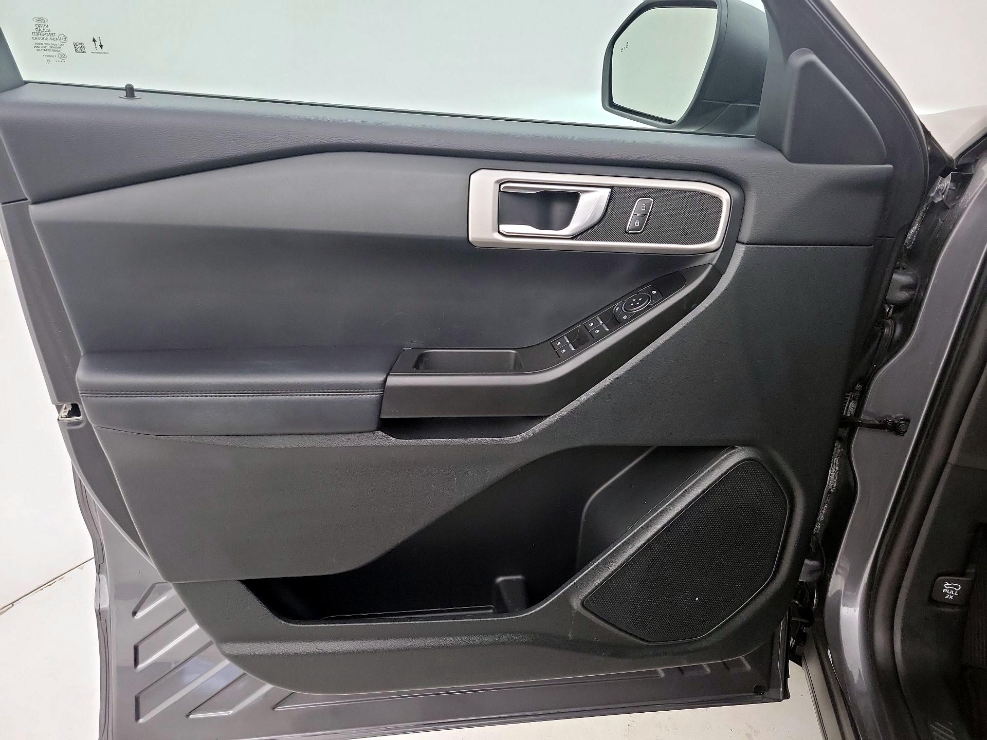 Thumbnail: 2021 Ford Explorer - 12