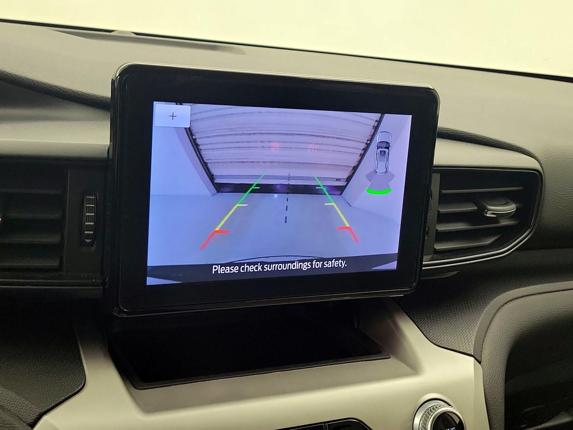 Thumbnail: 2021 Ford Explorer - 14