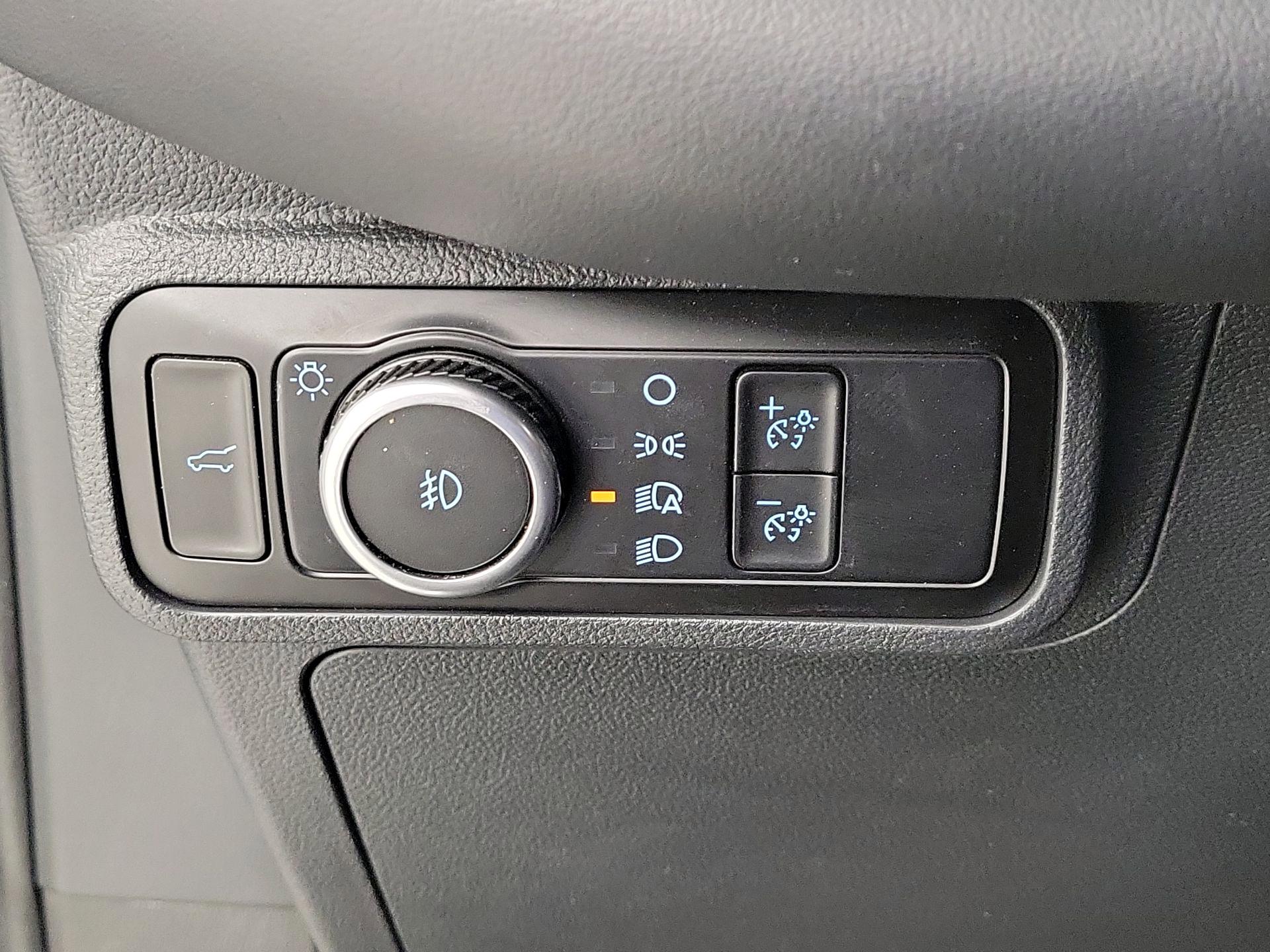 Thumbnail: 2025 Ford Explorer - 13