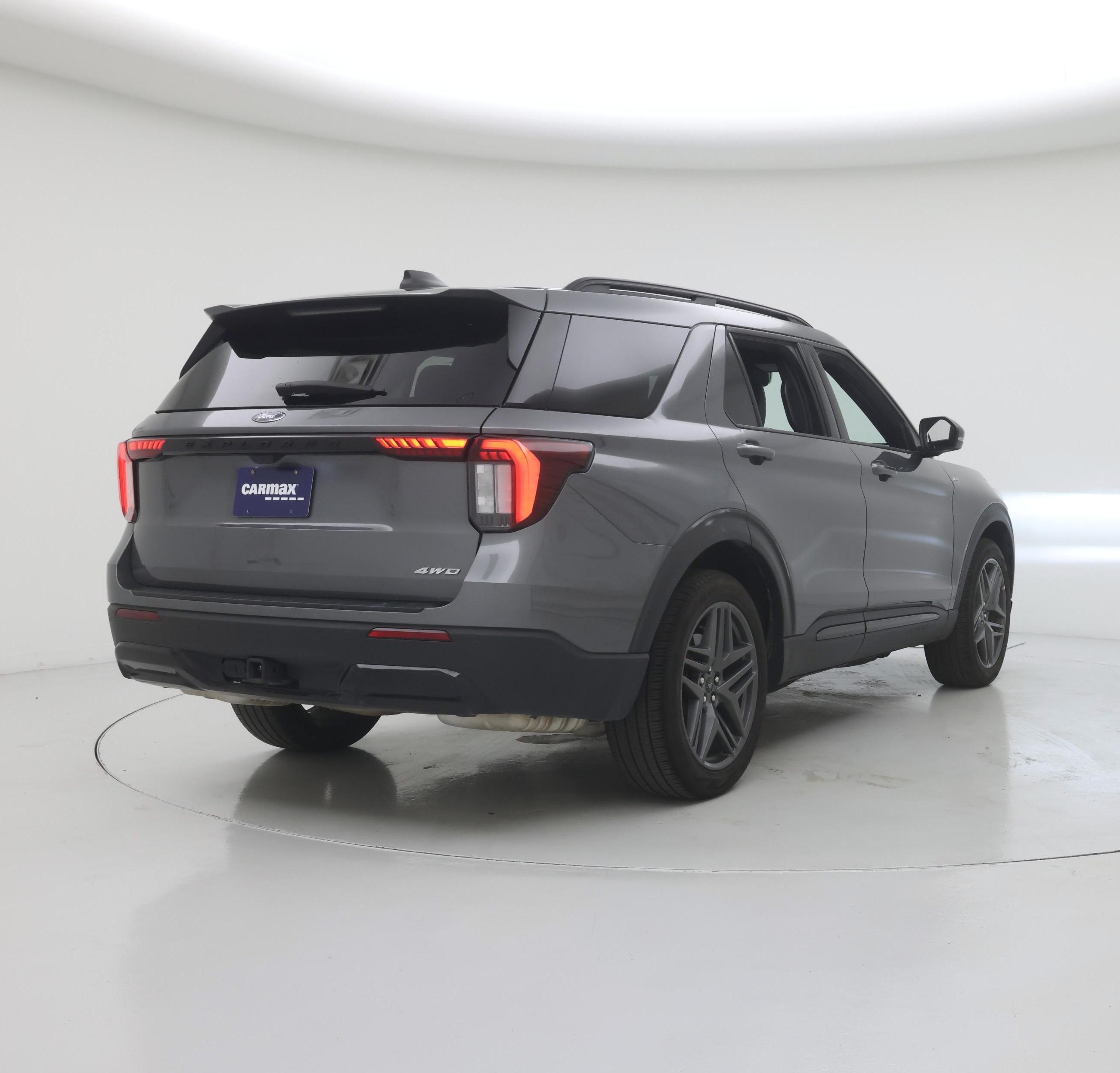 Thumbnail: 2025 Ford Explorer - 8