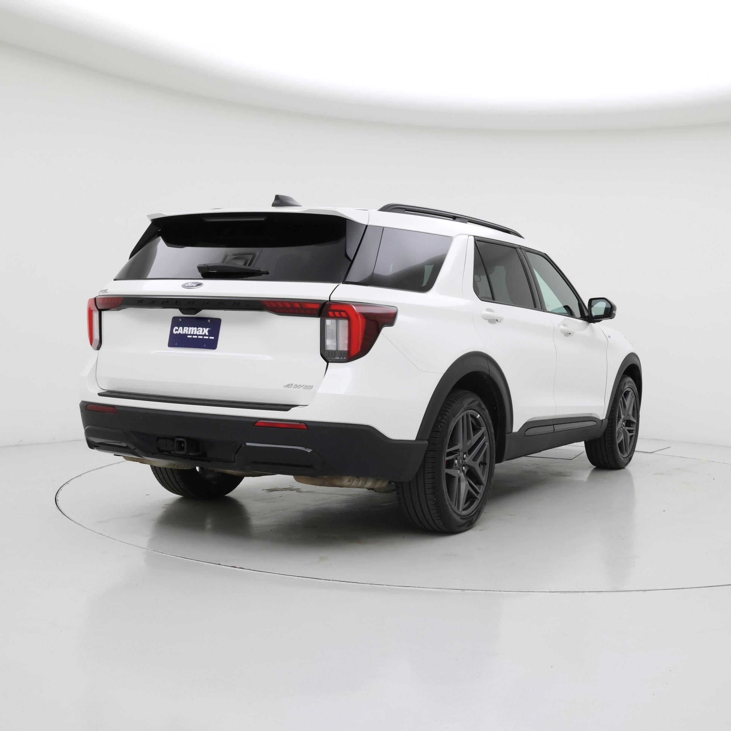 Thumbnail: 2025 Ford Explorer - 8