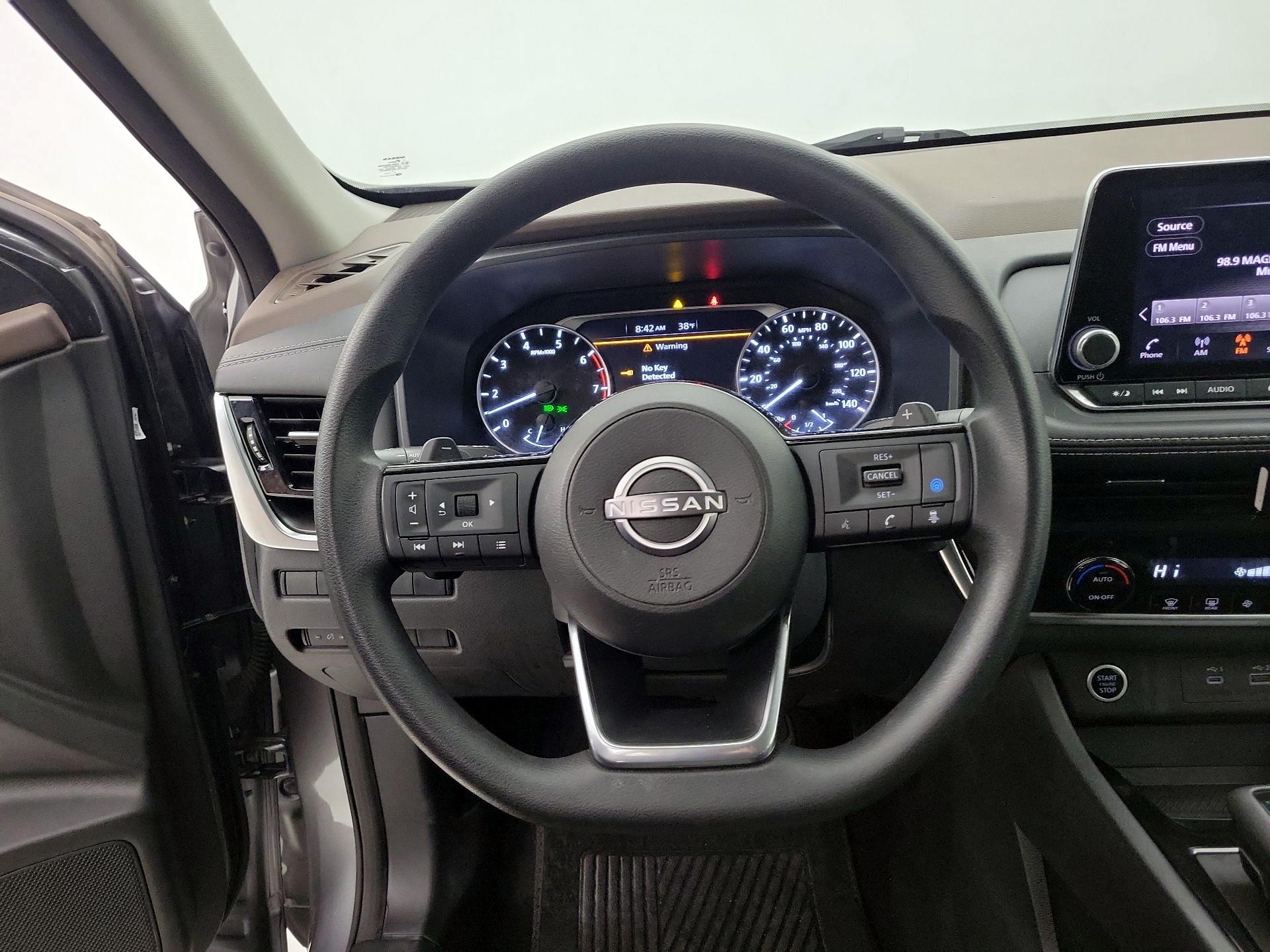 Thumbnail: 2023 Nissan Rogue - 10