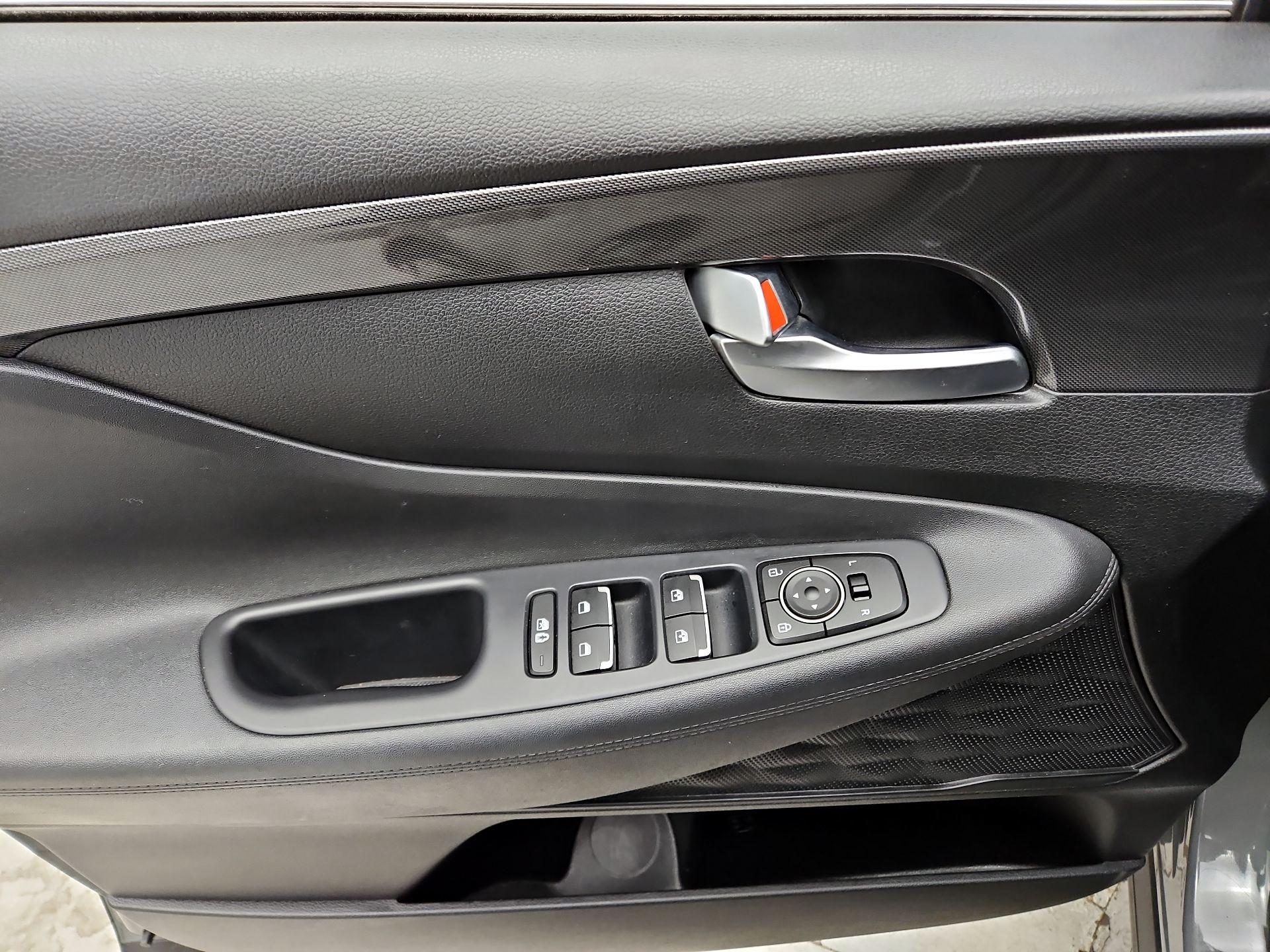 Thumbnail: 2023 Hyundai Santa Fe - 12