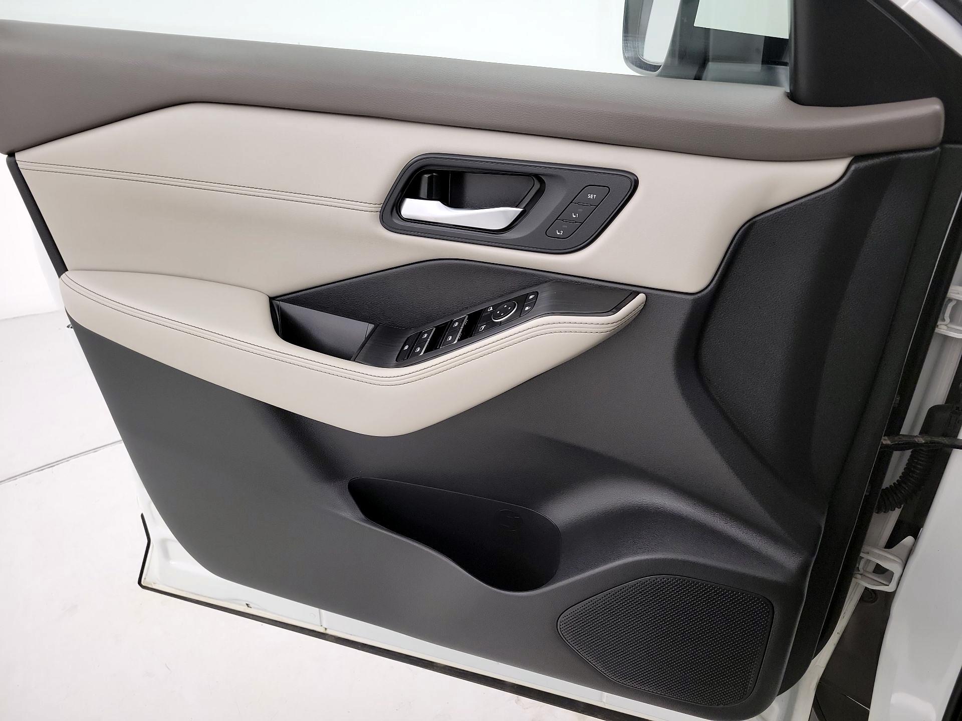 Thumbnail: 2023 Nissan Rogue - 12