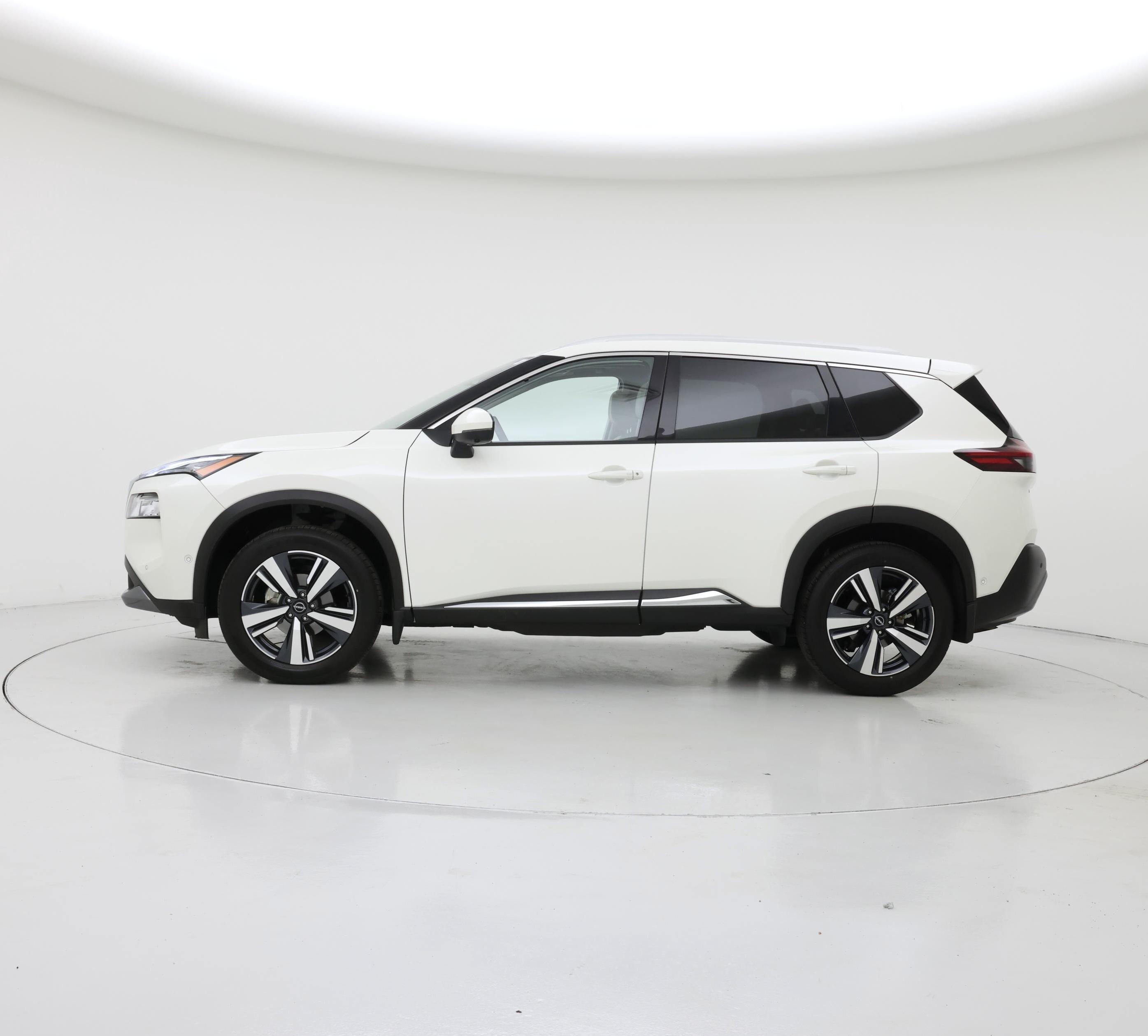 Thumbnail: 2023 Nissan Rogue - 3