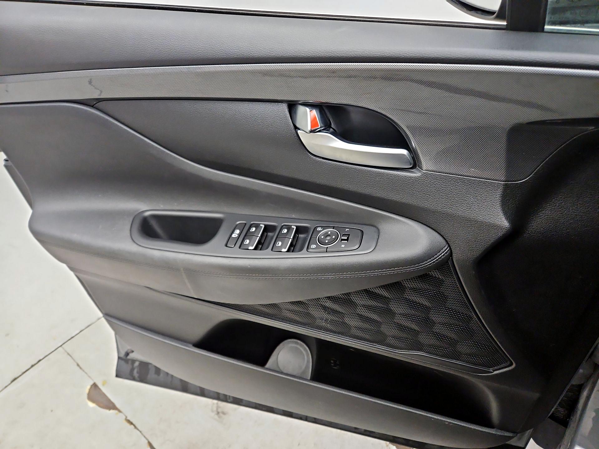 Thumbnail: 2023 Hyundai Santa Fe - 12