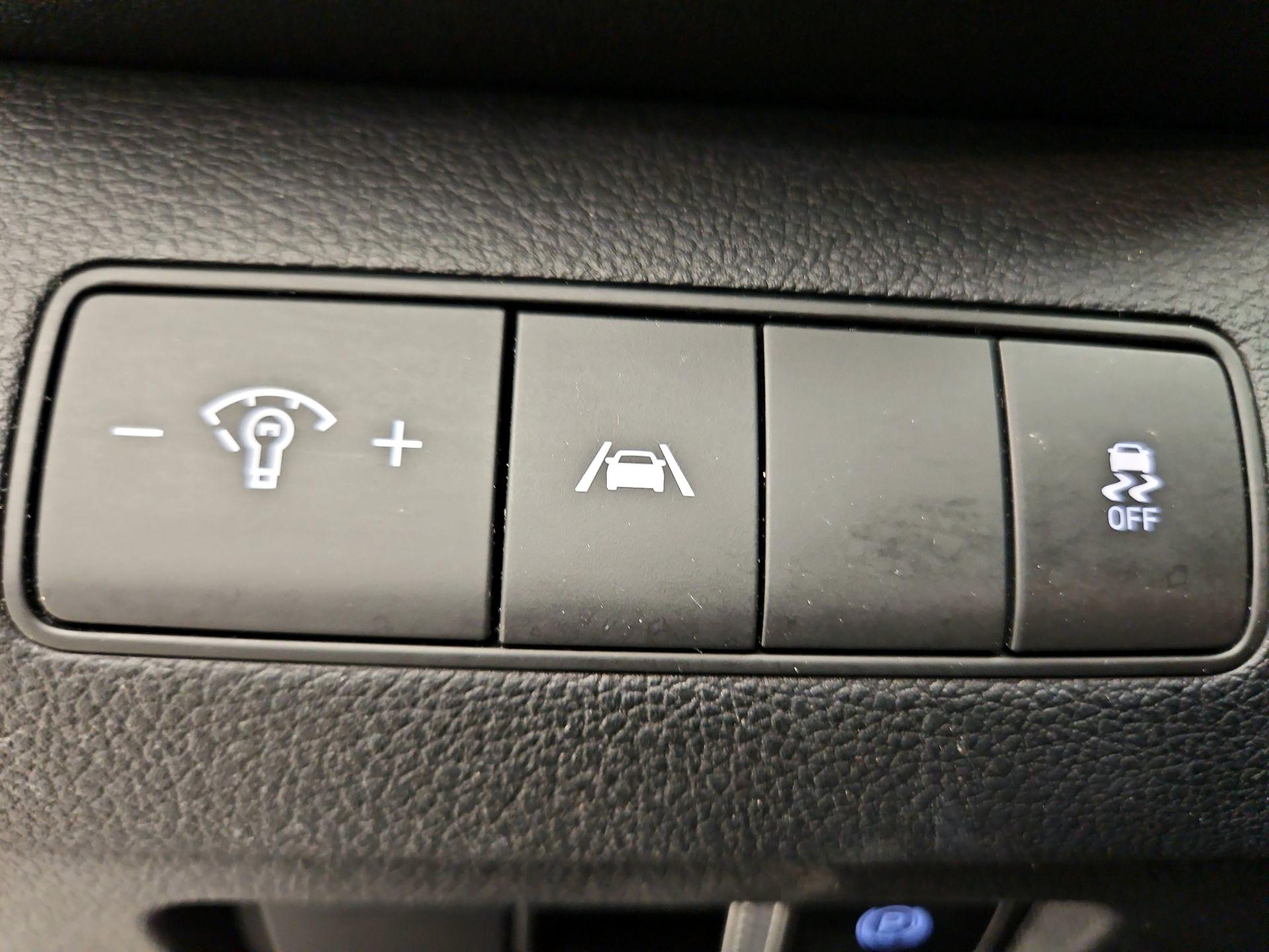 Thumbnail: 2023 Hyundai Santa Fe - 13