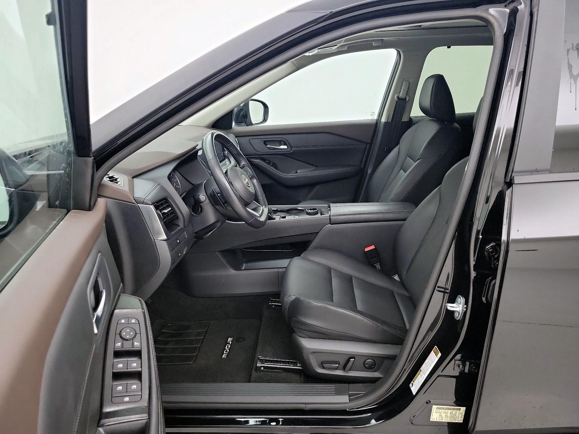 Thumbnail: 2023 Nissan Rogue - 11