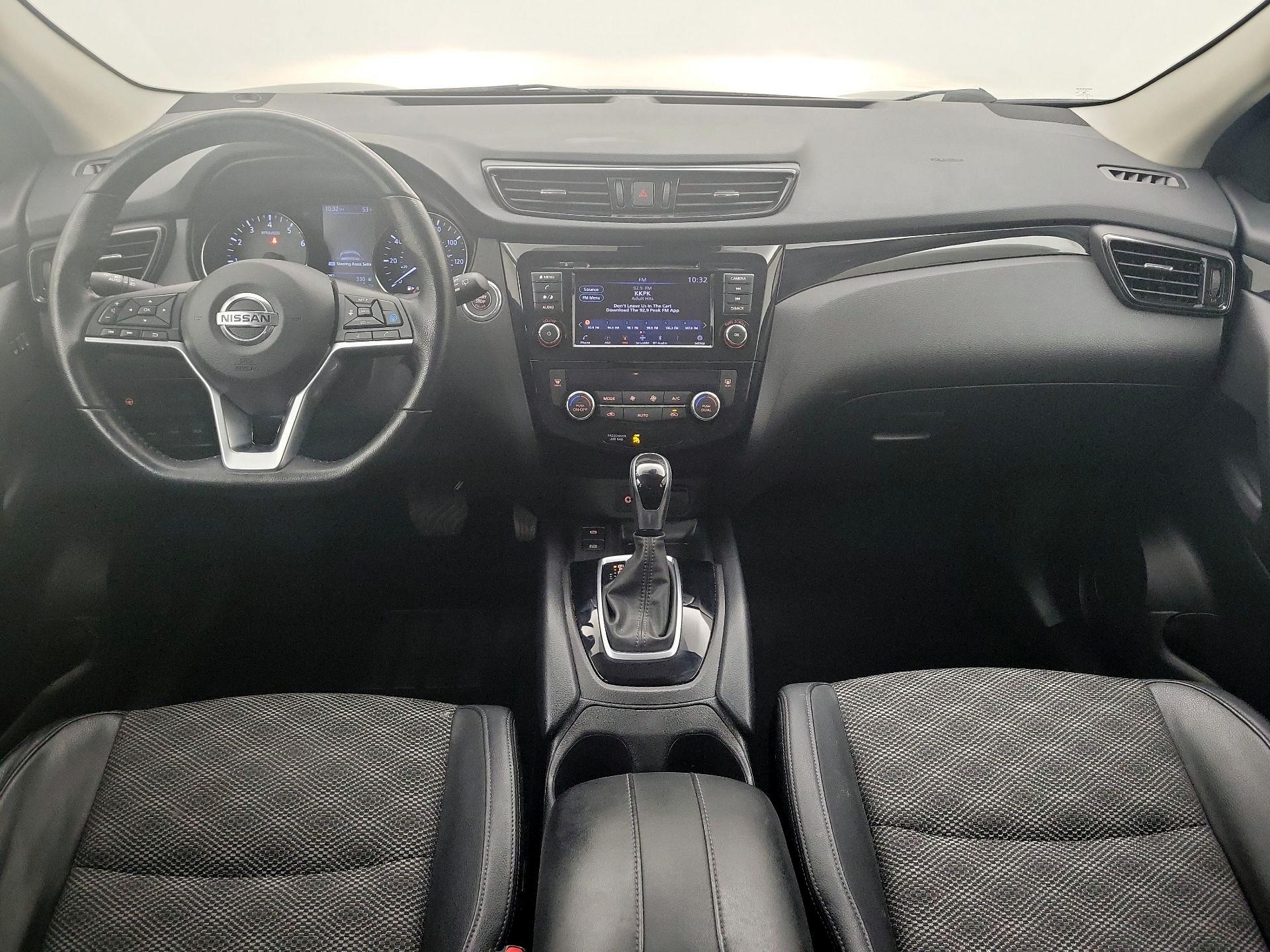 Thumbnail: 2022 Nissan Rogue Sport - 9