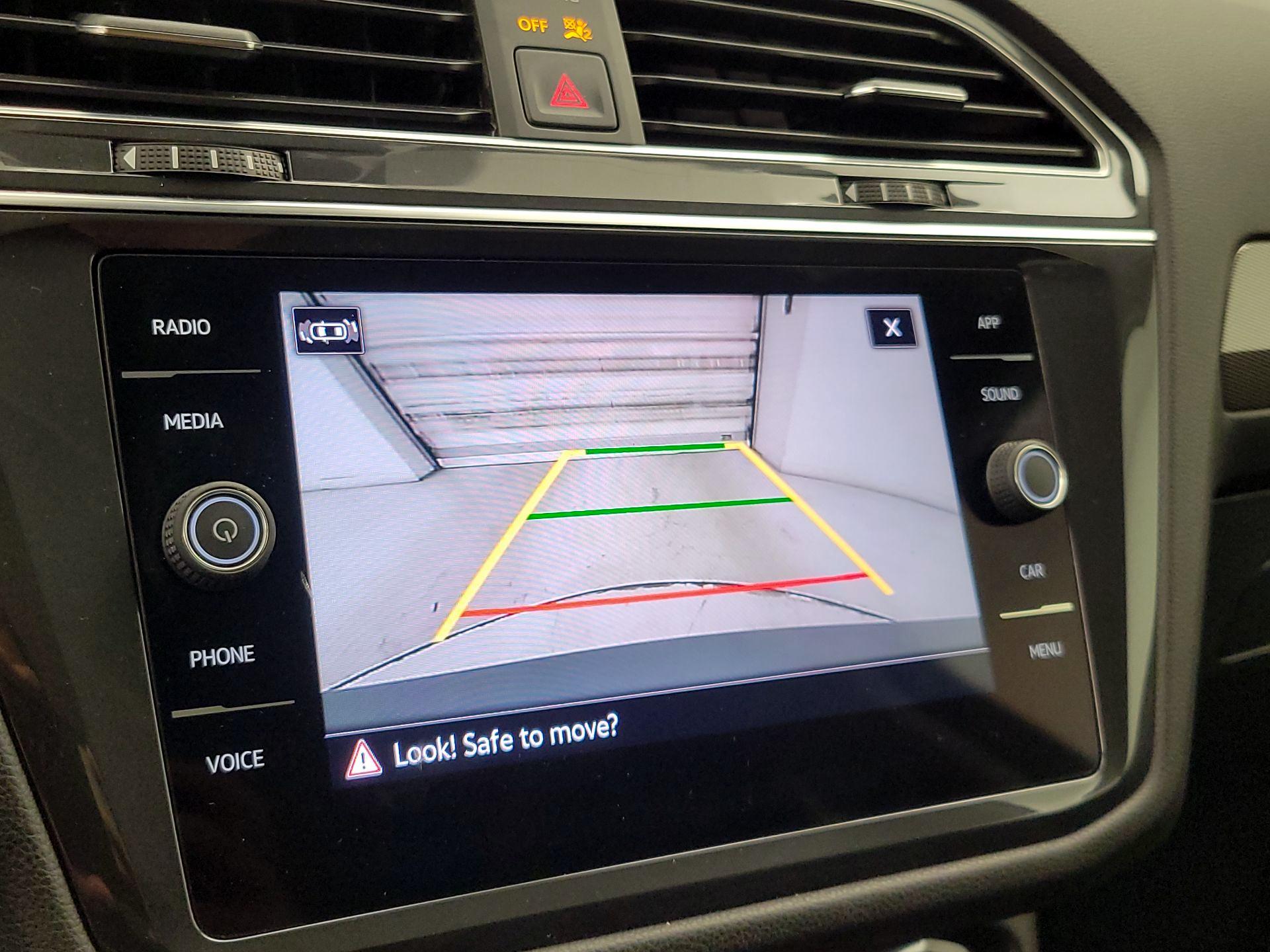 Thumbnail: 2023 Volkswagen Tiguan - 14