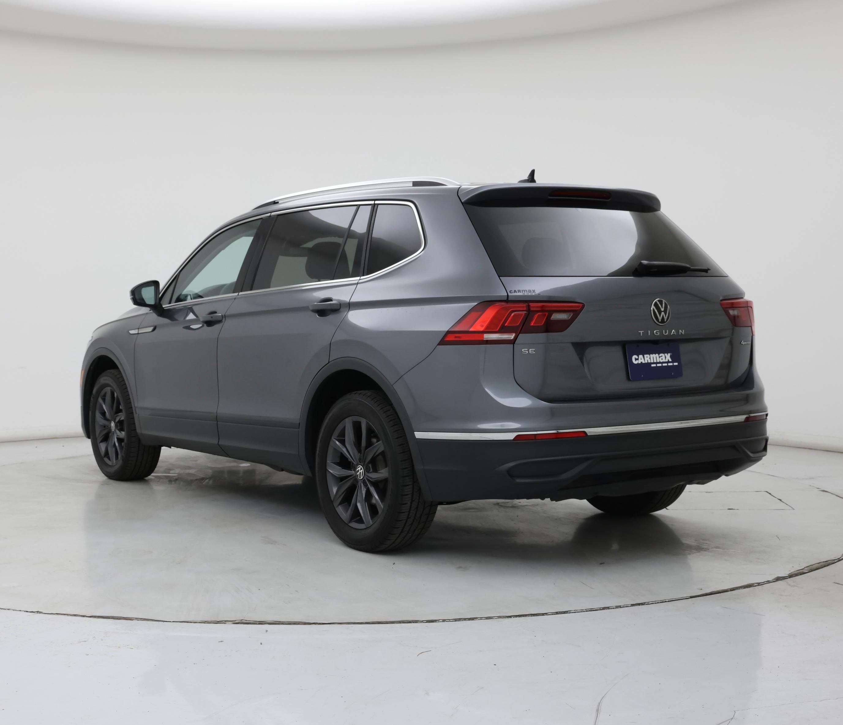 Thumbnail: 2023 Volkswagen Tiguan - 2