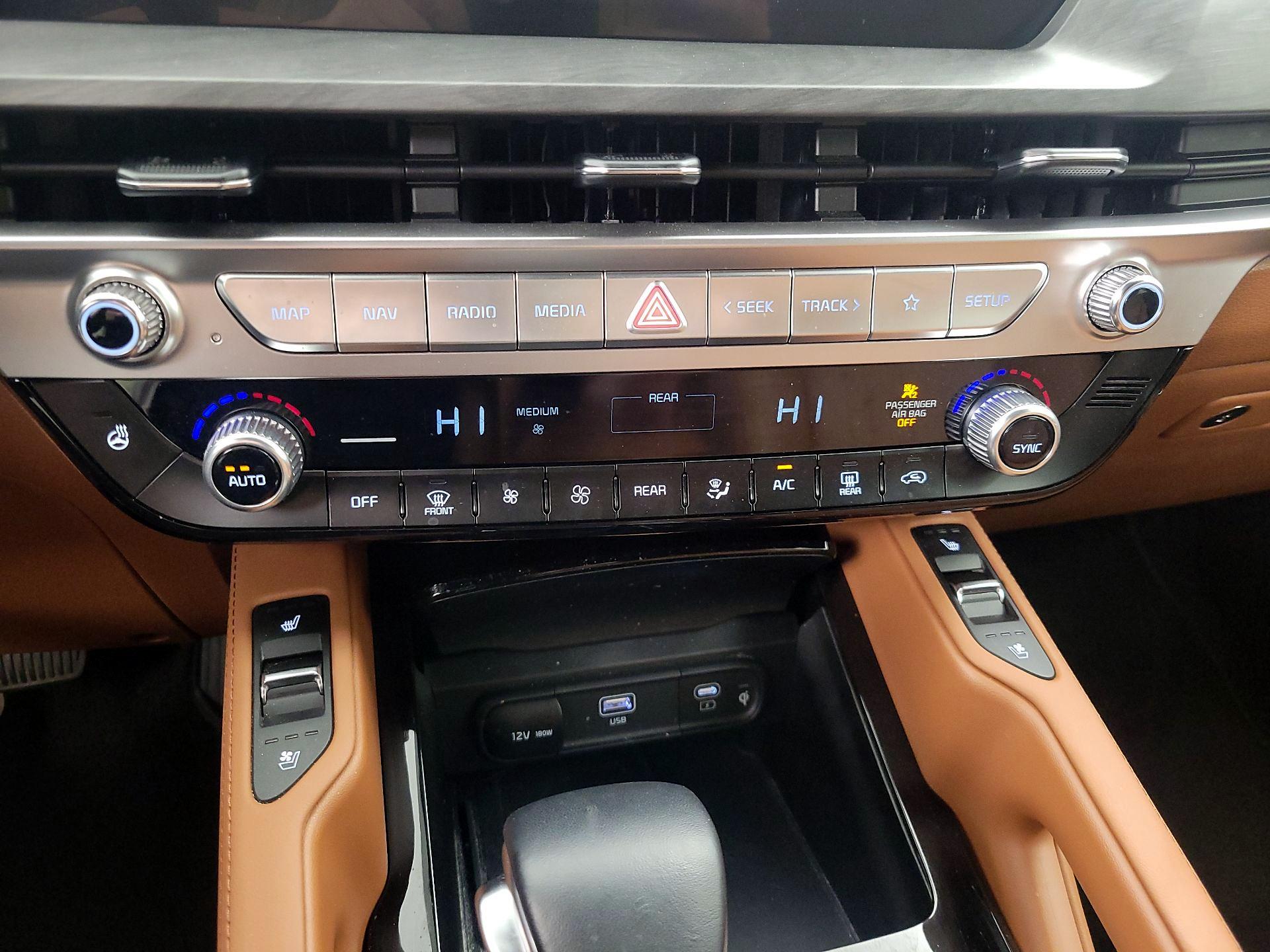 Thumbnail: 2024 Kia Telluride - 17