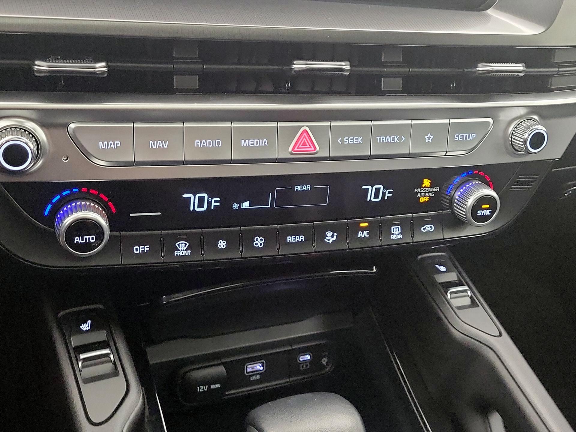 Thumbnail: 2025 Kia Telluride - 17