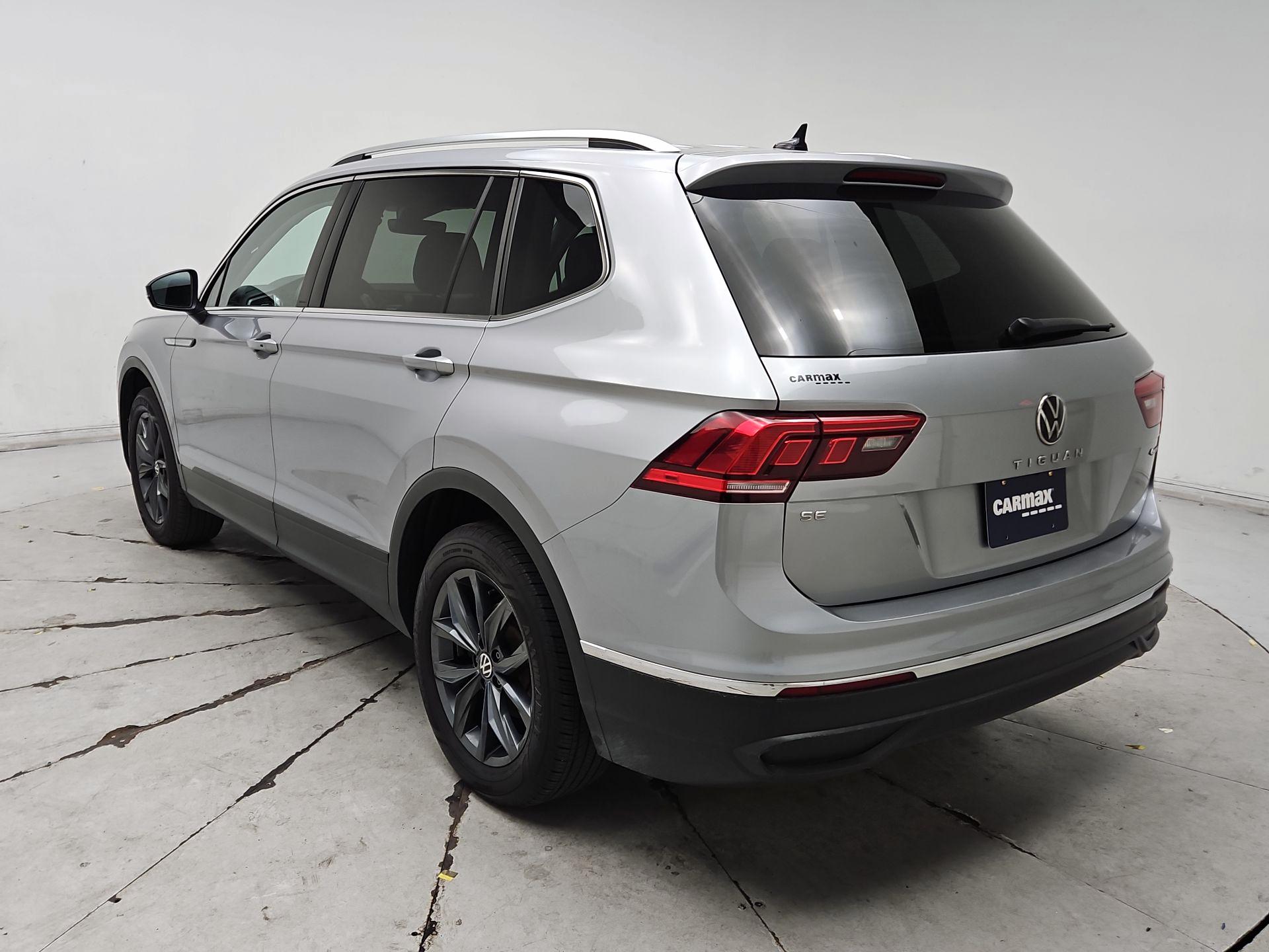 Thumbnail: 2023 Volkswagen Tiguan - 7